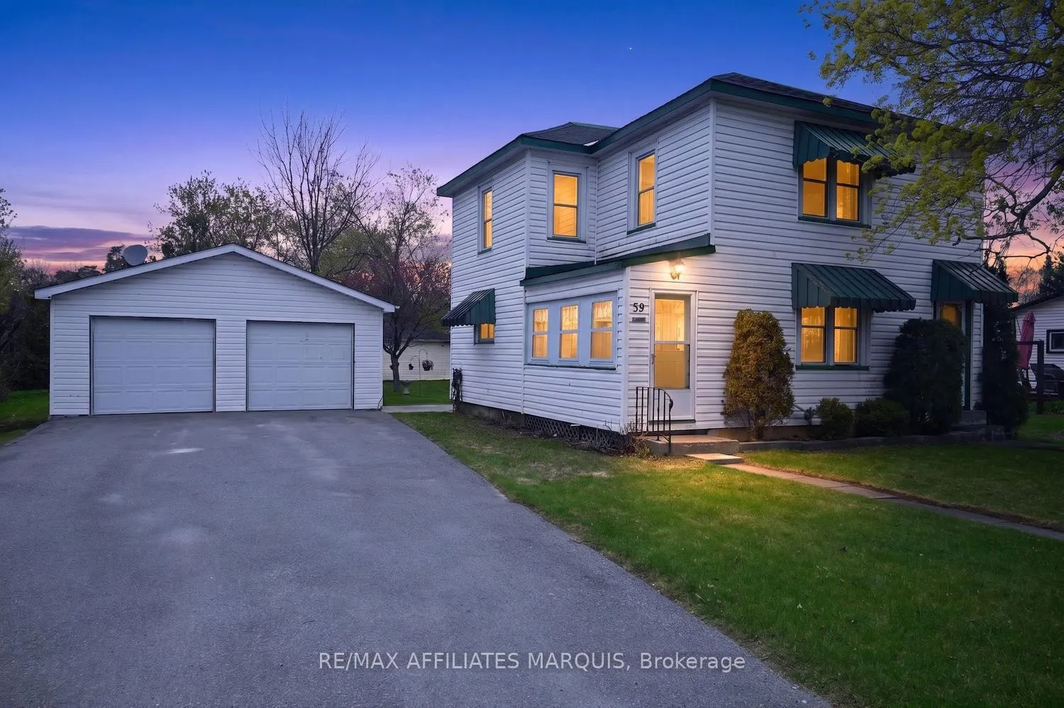 Photo 1 of 39 Merrick Street, Smiths Falls — HOMEH