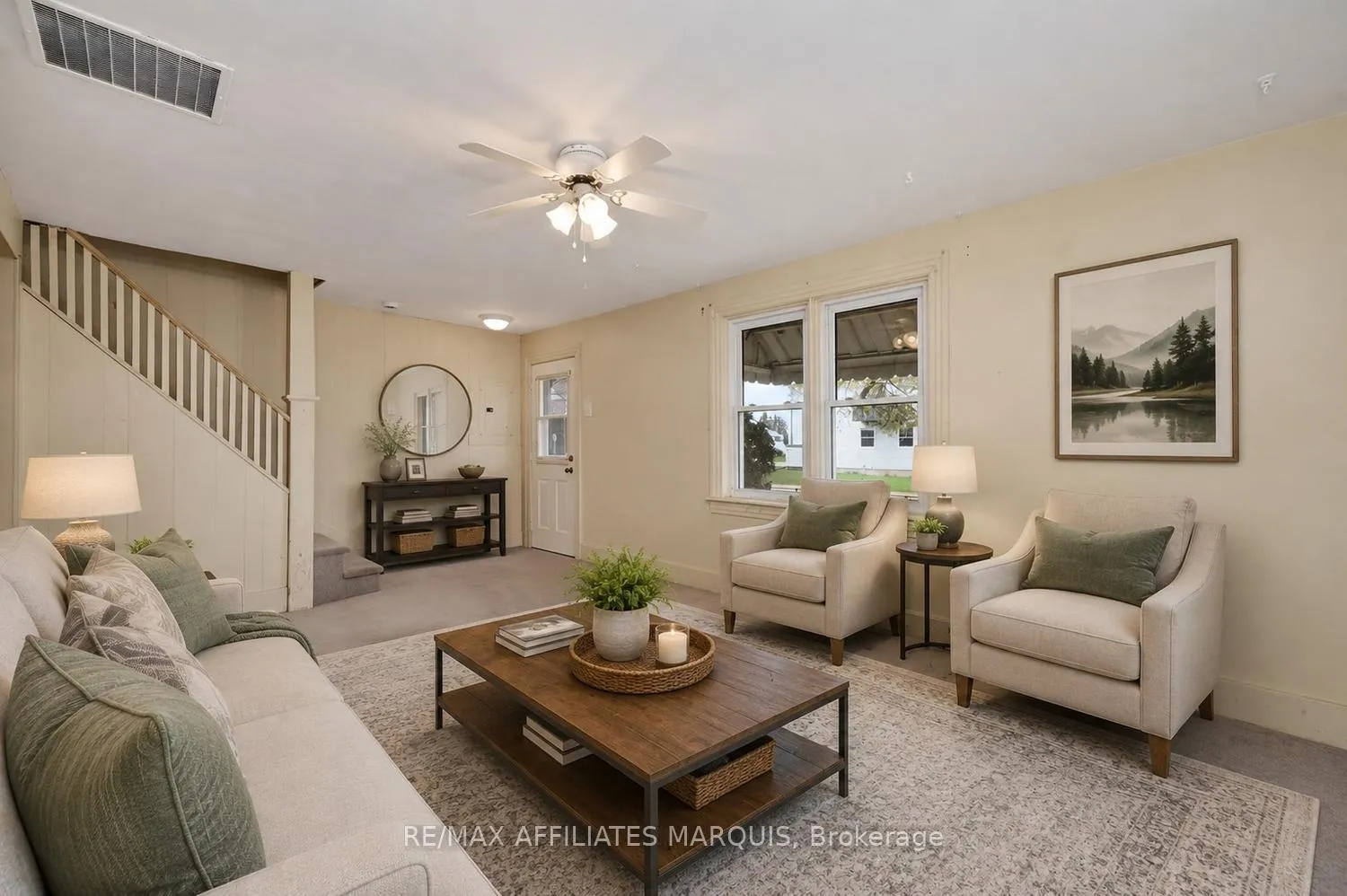 Photo 10 of 39 Merrick Street, Smiths Falls — HOMEH