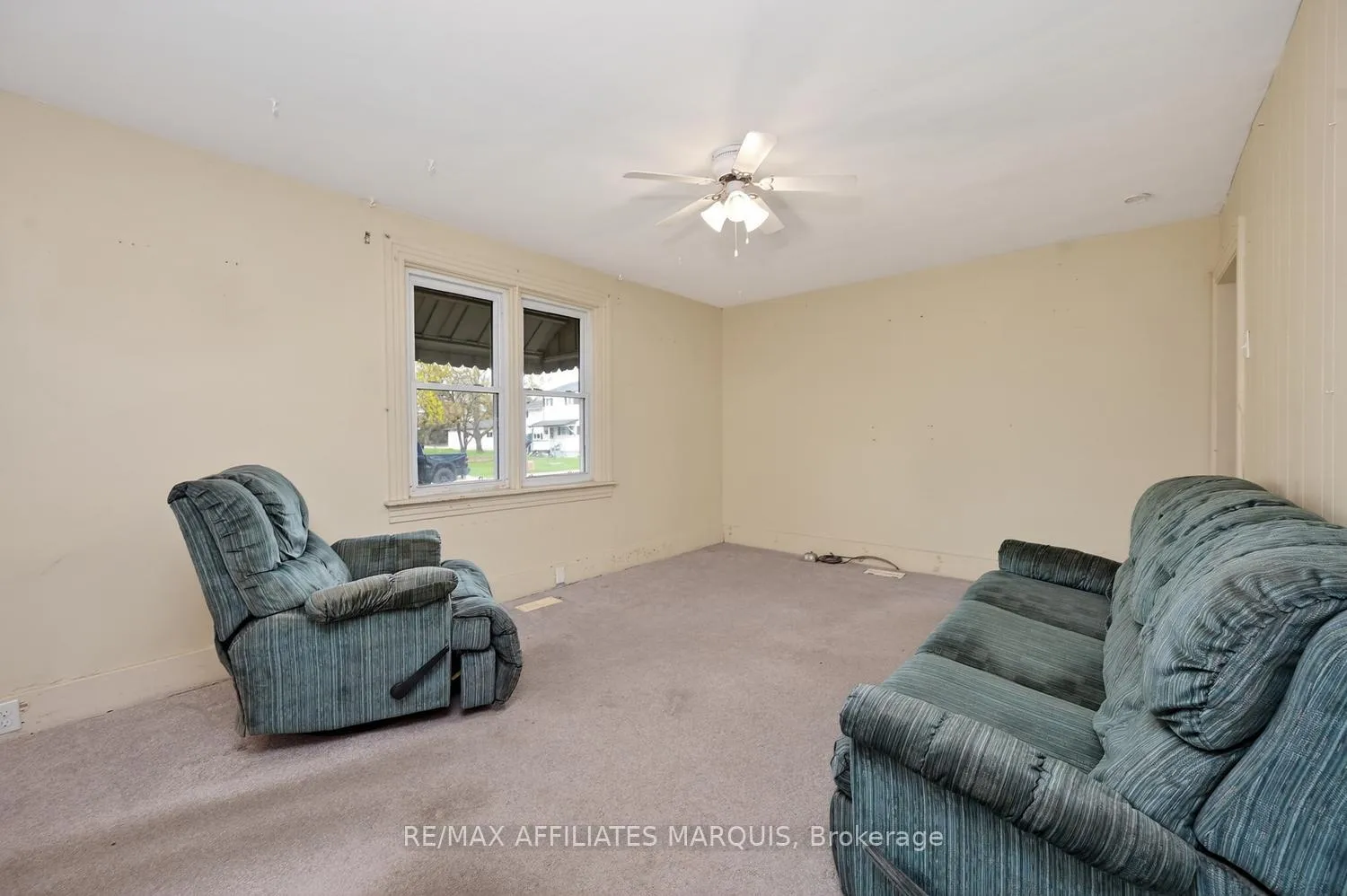 Photo 11 of 39 Merrick Street, Smiths Falls — HOMEH
