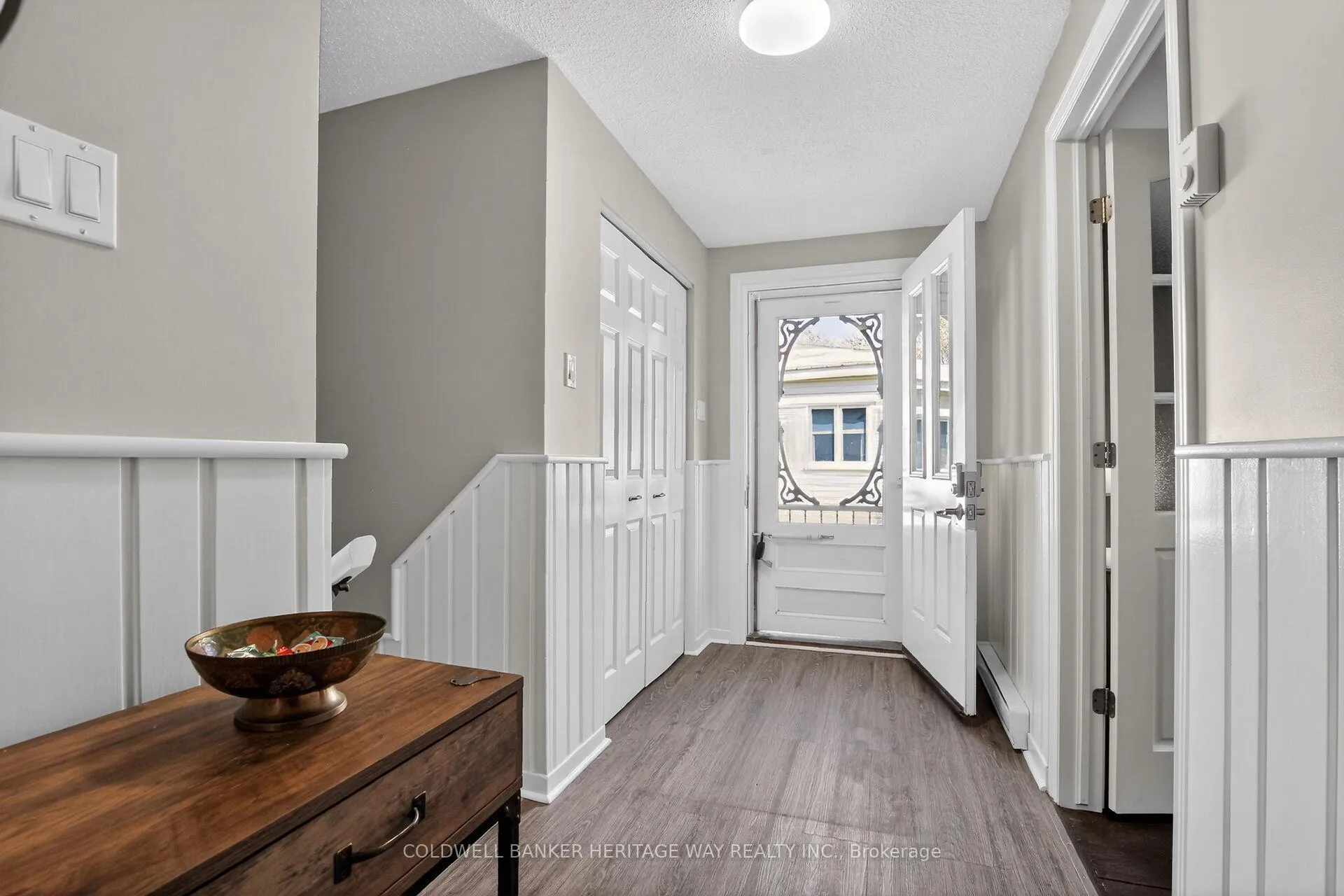 Photo 4 of 109 3A Avenue, Beckwith, Beckwith Twp — HOMEH