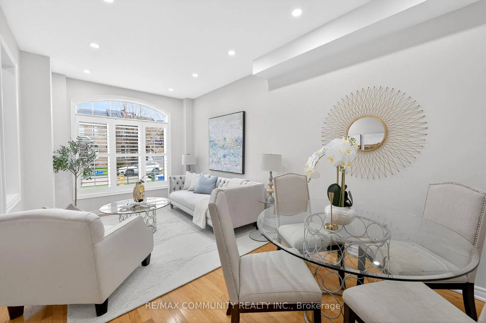 Photo 4 of 28 Radmore Place, Markham, Box Grove — HOMEH