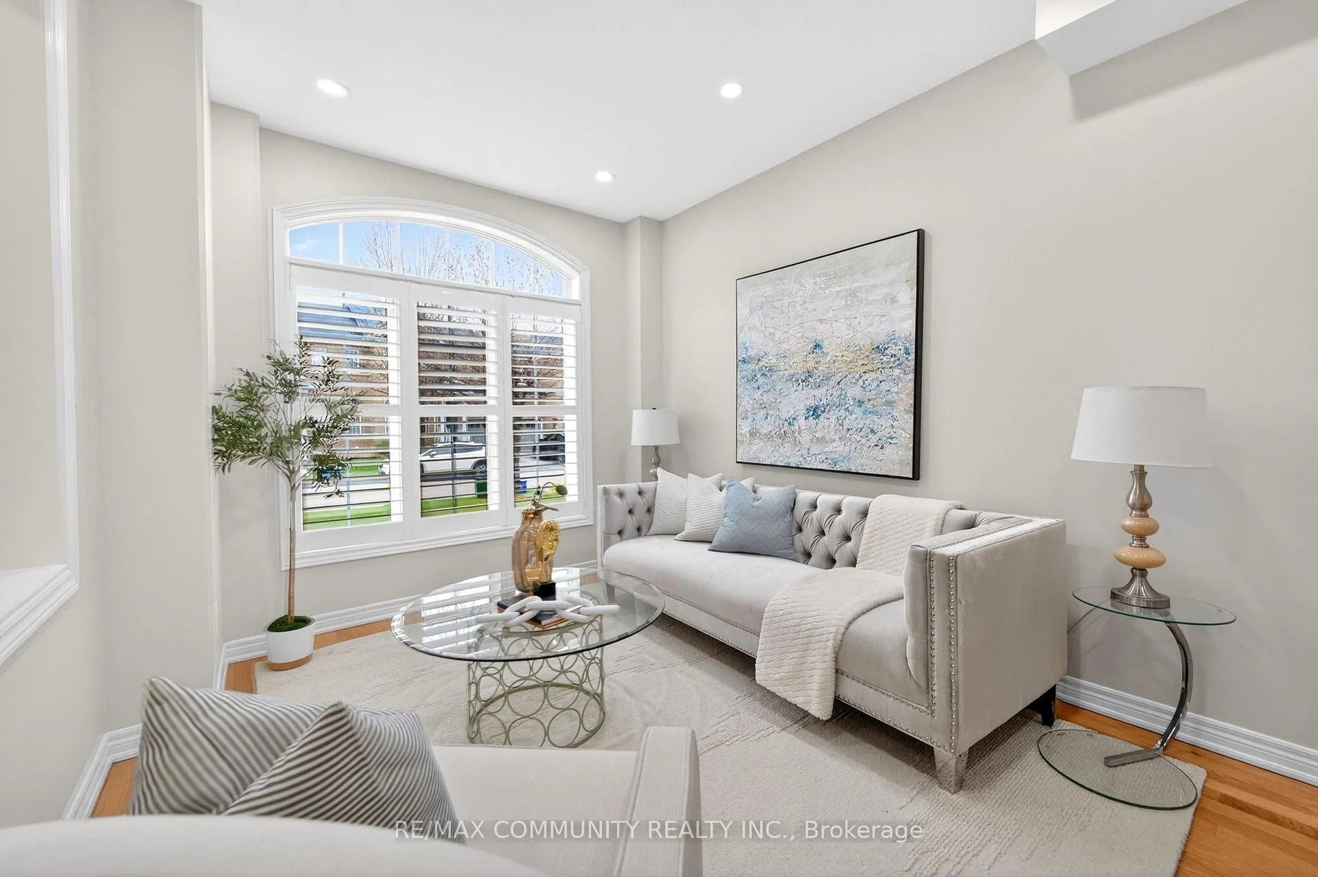 Photo 6 of 28 Radmore Place, Markham, Box Grove — HOMEH