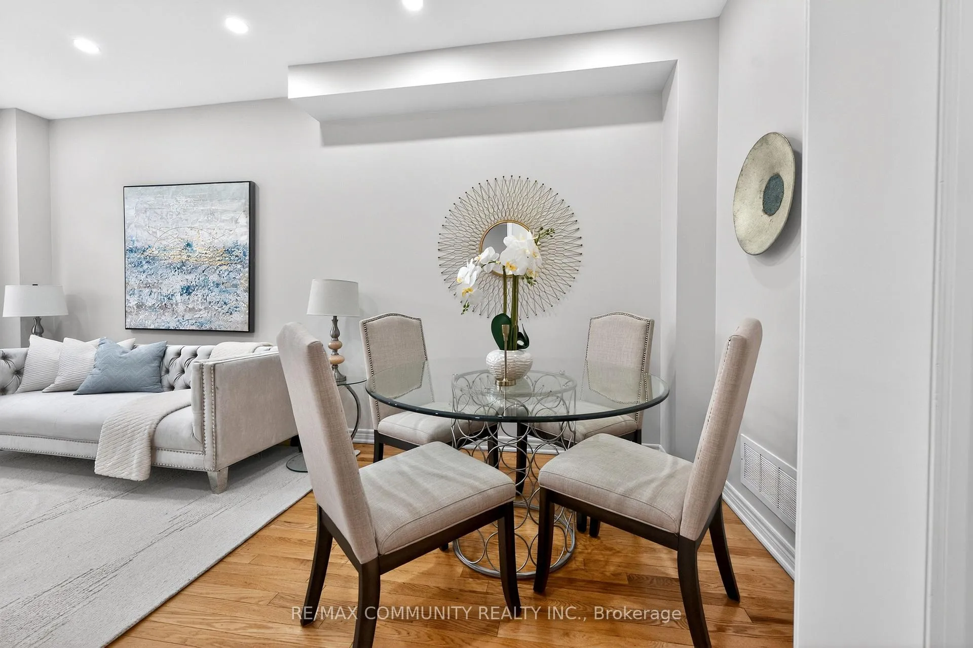 Photo 11 of 28 Radmore Place, Markham, Box Grove — HOMEH