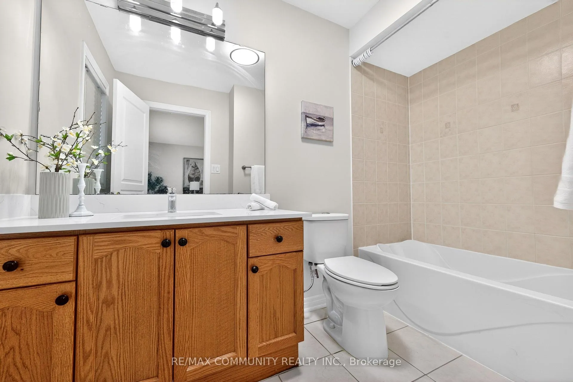Photo 23 of 28 Radmore Place, Markham, Box Grove — HOMEH