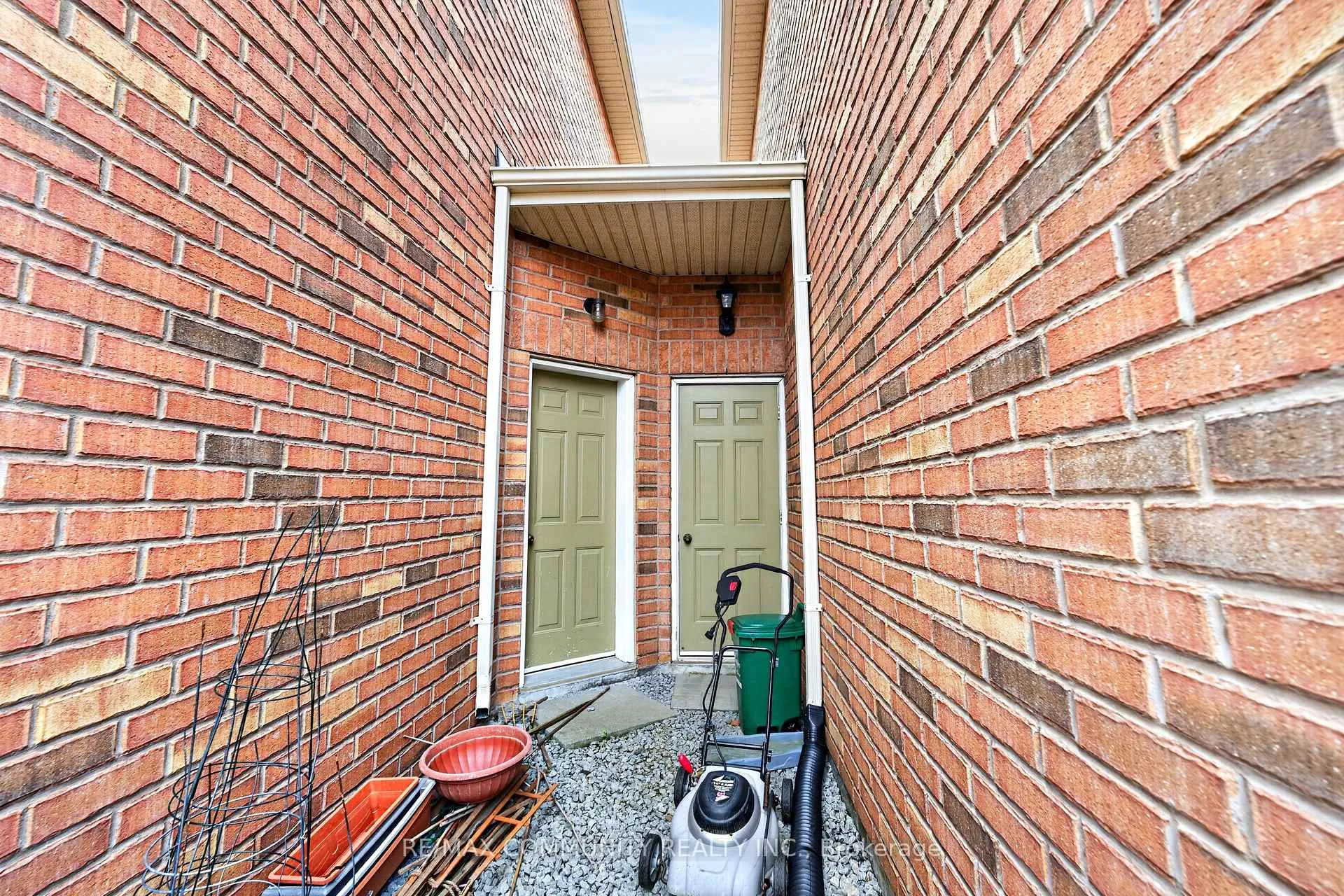 Photo 35 of 28 Radmore Place, Markham, Box Grove — HOMEH