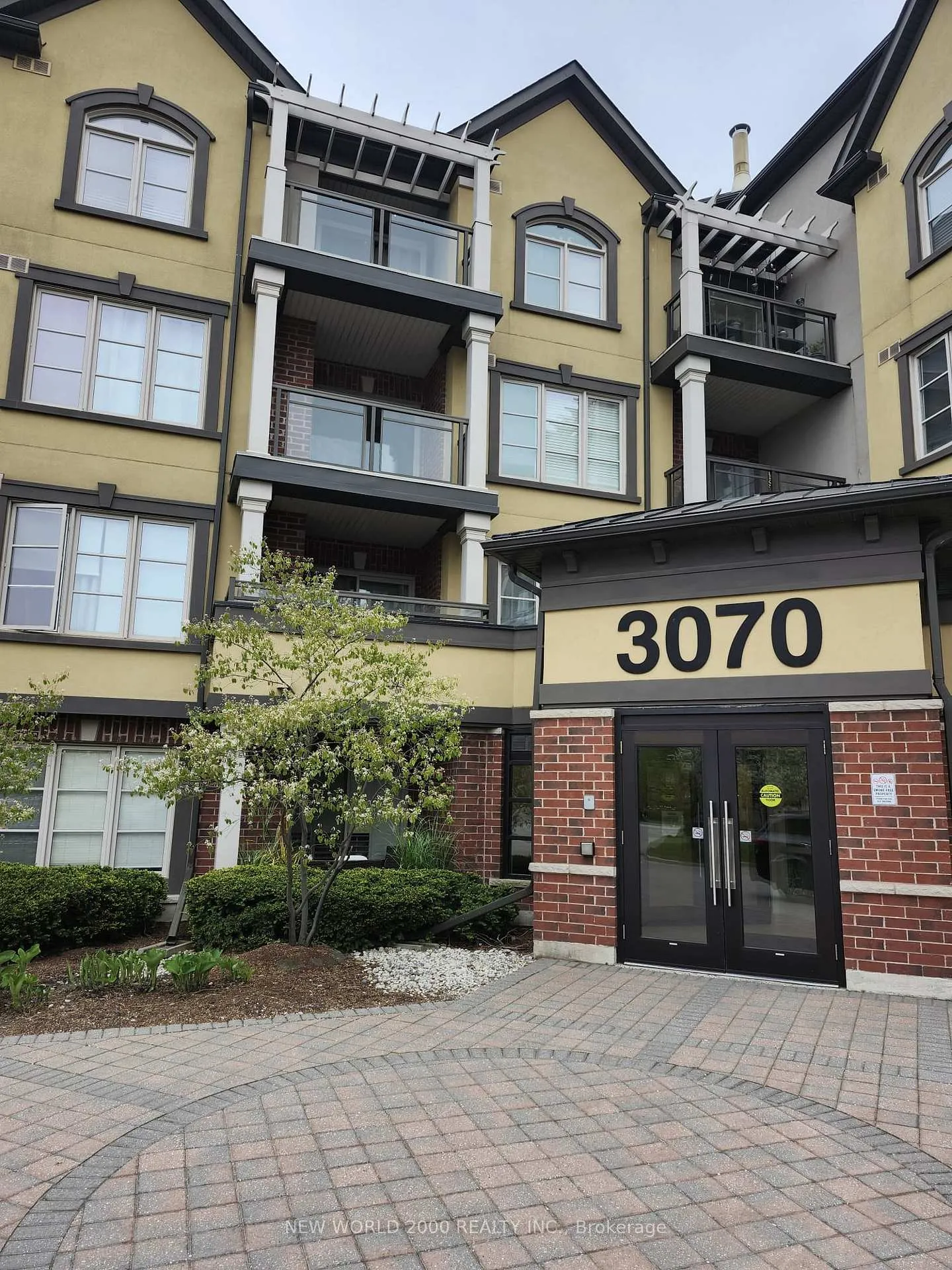 Photo 1 of Unit 428, 3070 Rotary Way, Burlington, Alton — HOMEH