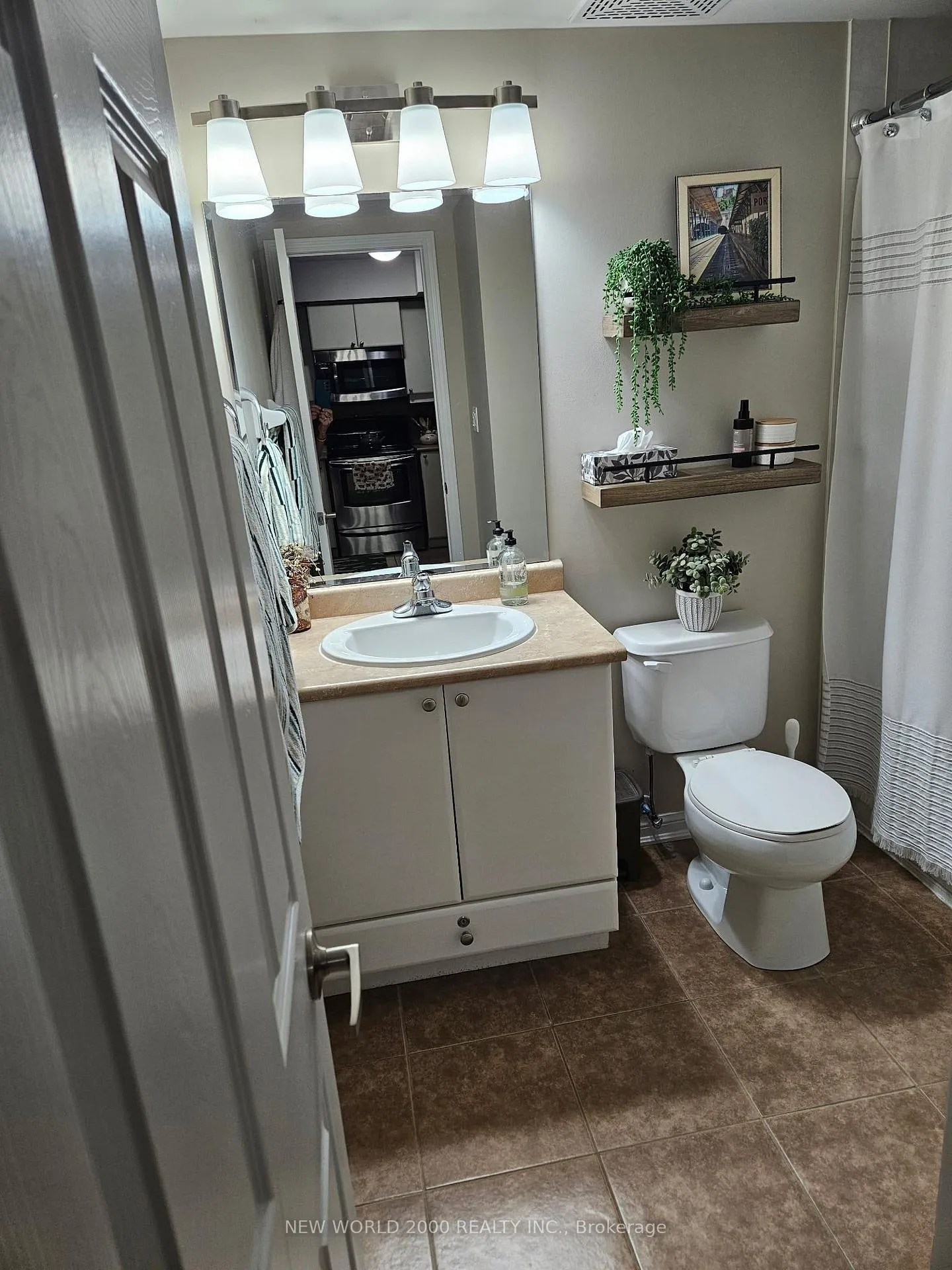 Photo 3 of Unit 428, 3070 Rotary Way, Burlington, Alton — HOMEH