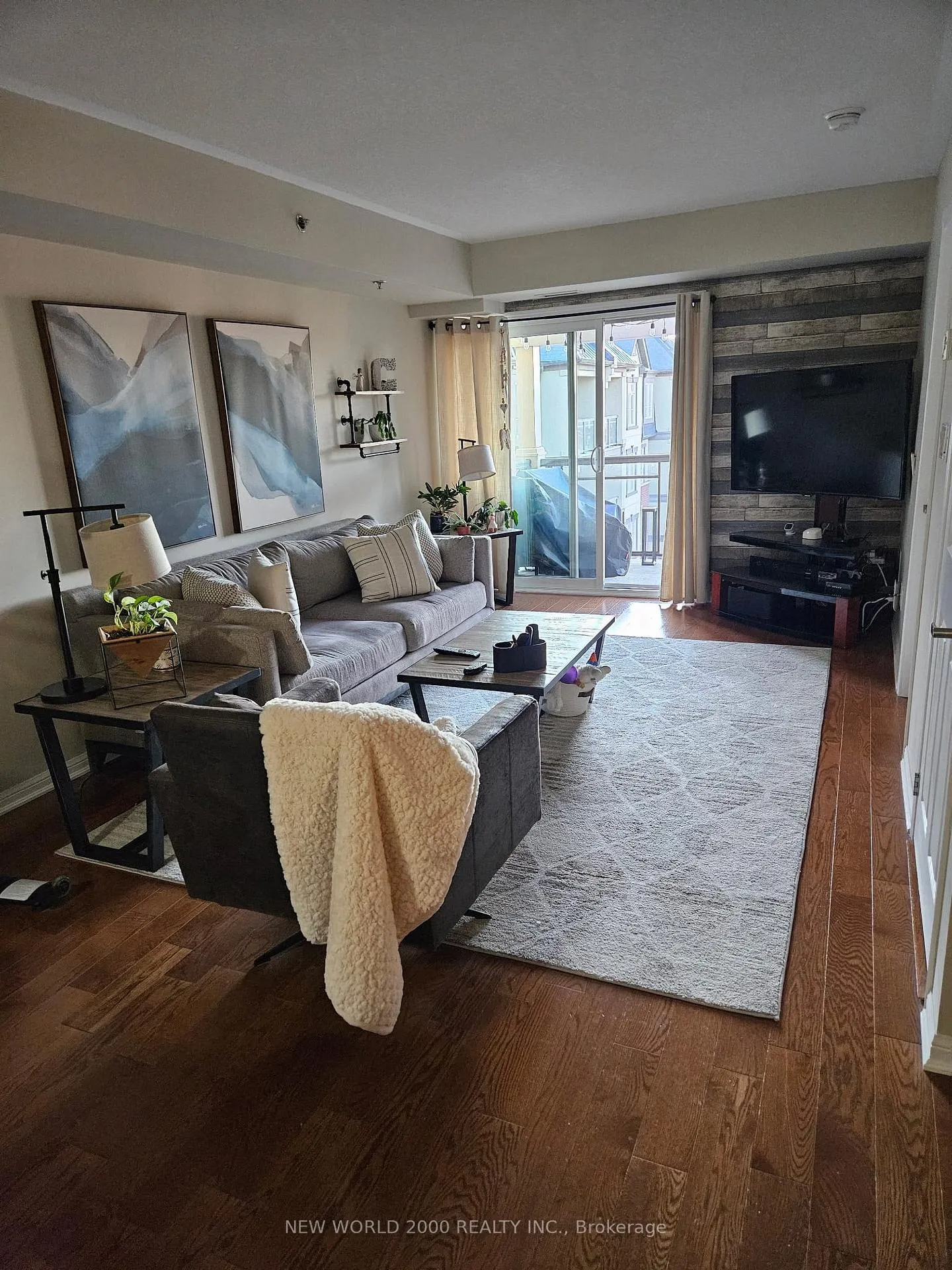 Photo 7 of Unit 428, 3070 Rotary Way, Burlington, Alton — HOMEH