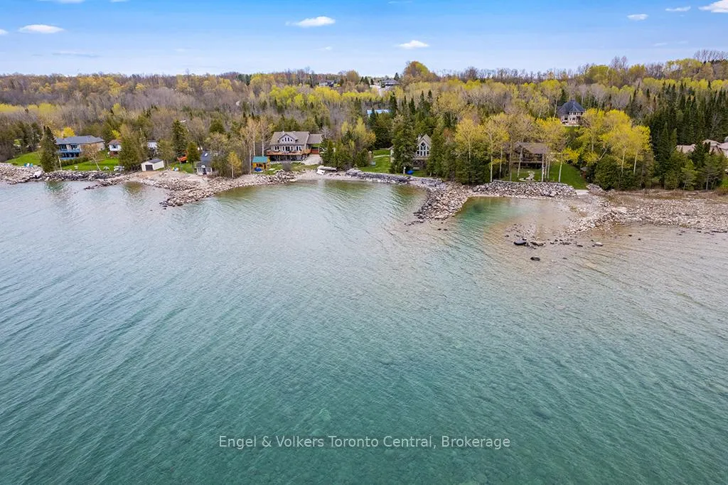 Photo 3 of 128 Buckingham Lane, Meaford — HOMEH