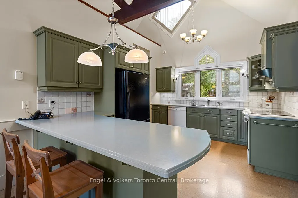 Photo 12 of 128 Buckingham Lane, Meaford — HOMEH