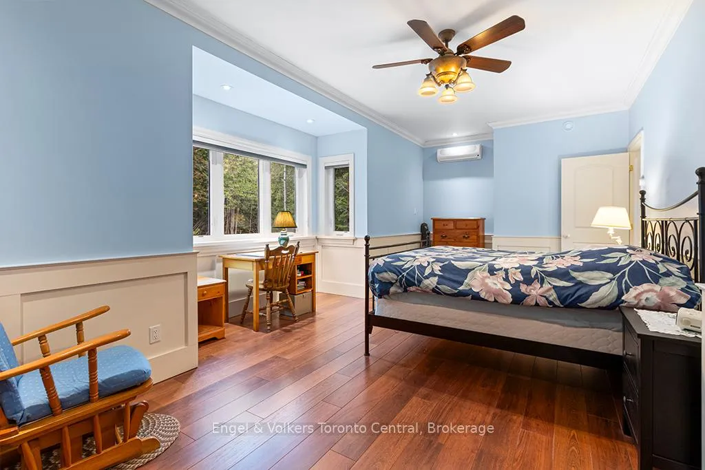 Photo 17 of 128 Buckingham Lane, Meaford — HOMEH