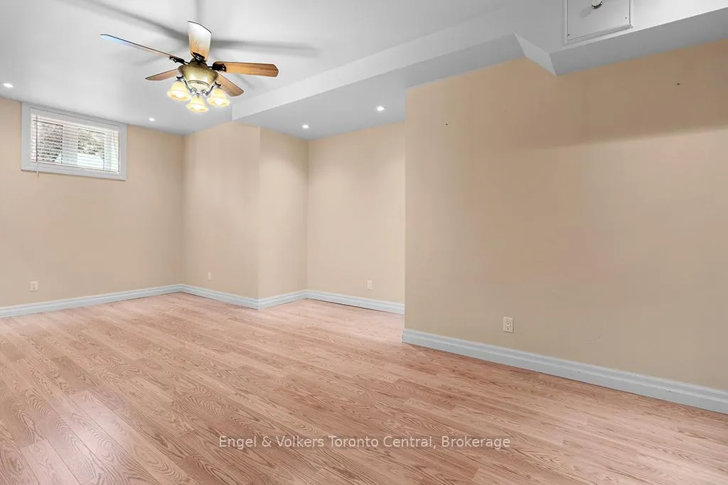 Photo 25 of 128 Buckingham Lane, Meaford — HOMEH