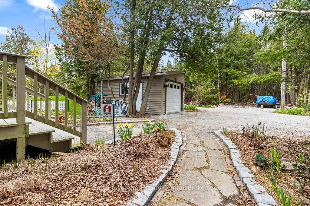 Photo 35 of 128 Buckingham Lane, Meaford — HOMEH
