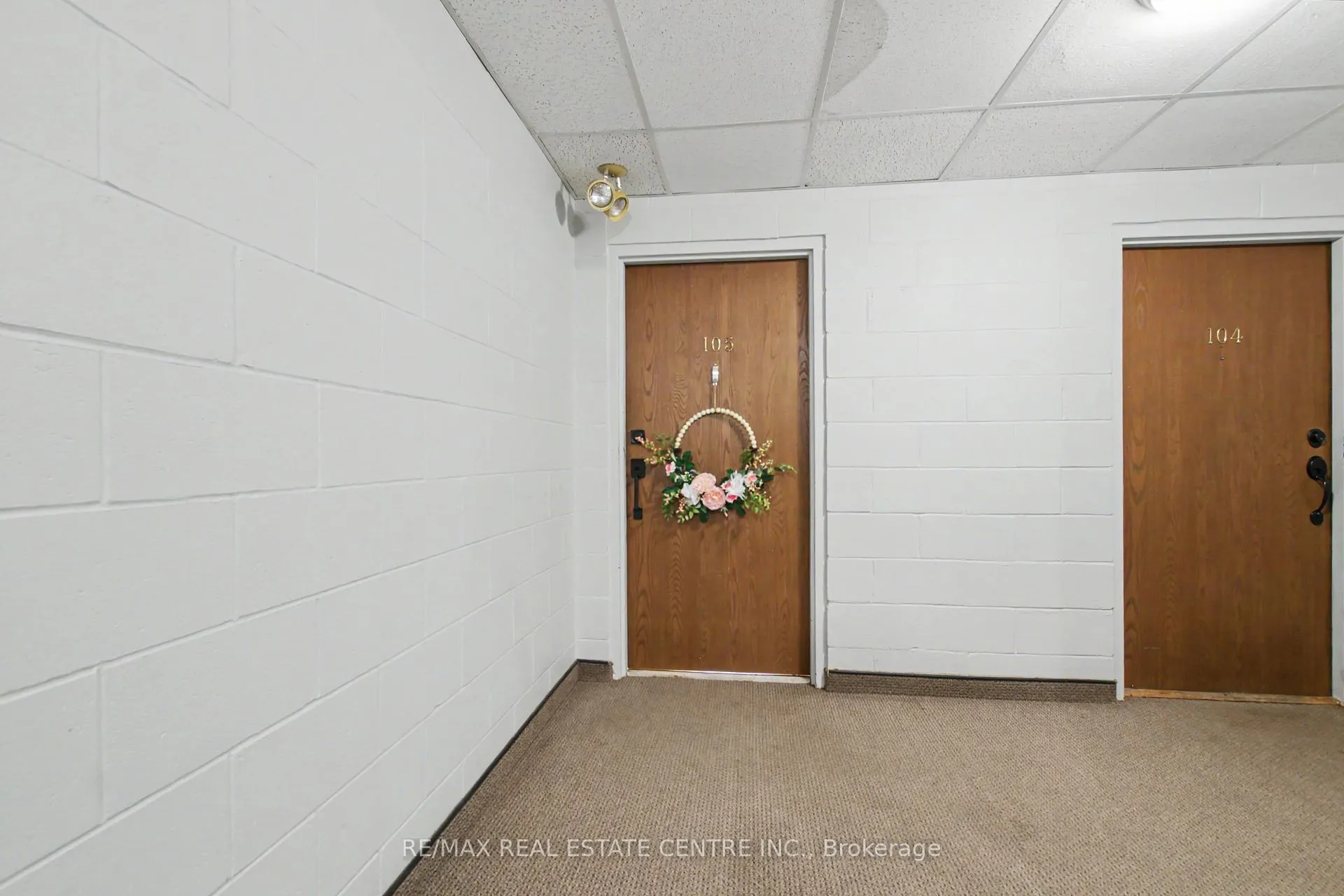Photo 4 of Unit 105, 4 Avalon Place, Kitchener — HOMEH