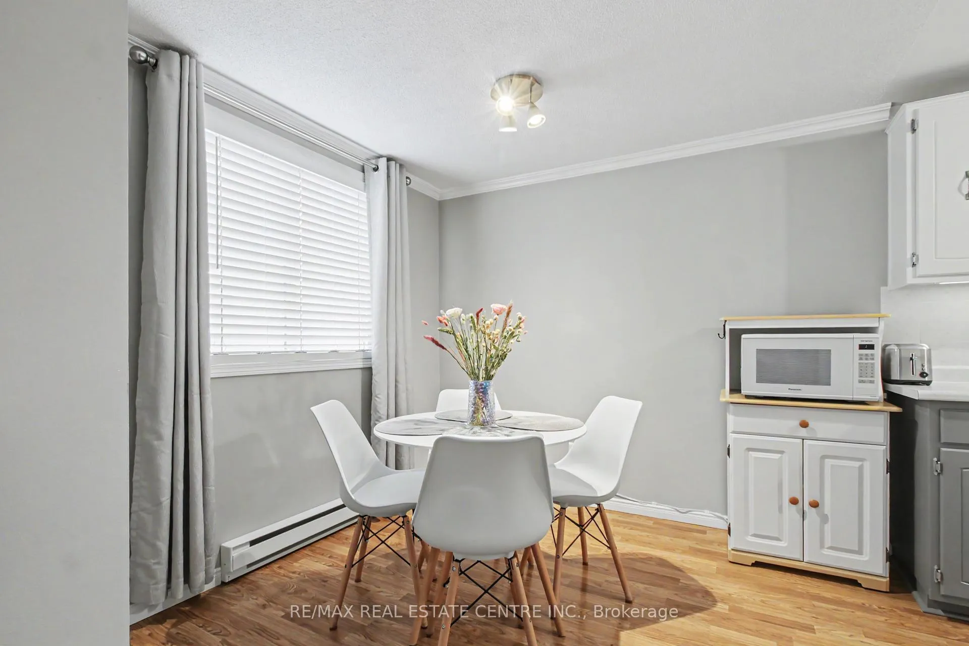 Photo 7 of Unit 105, 4 Avalon Place, Kitchener — HOMEH