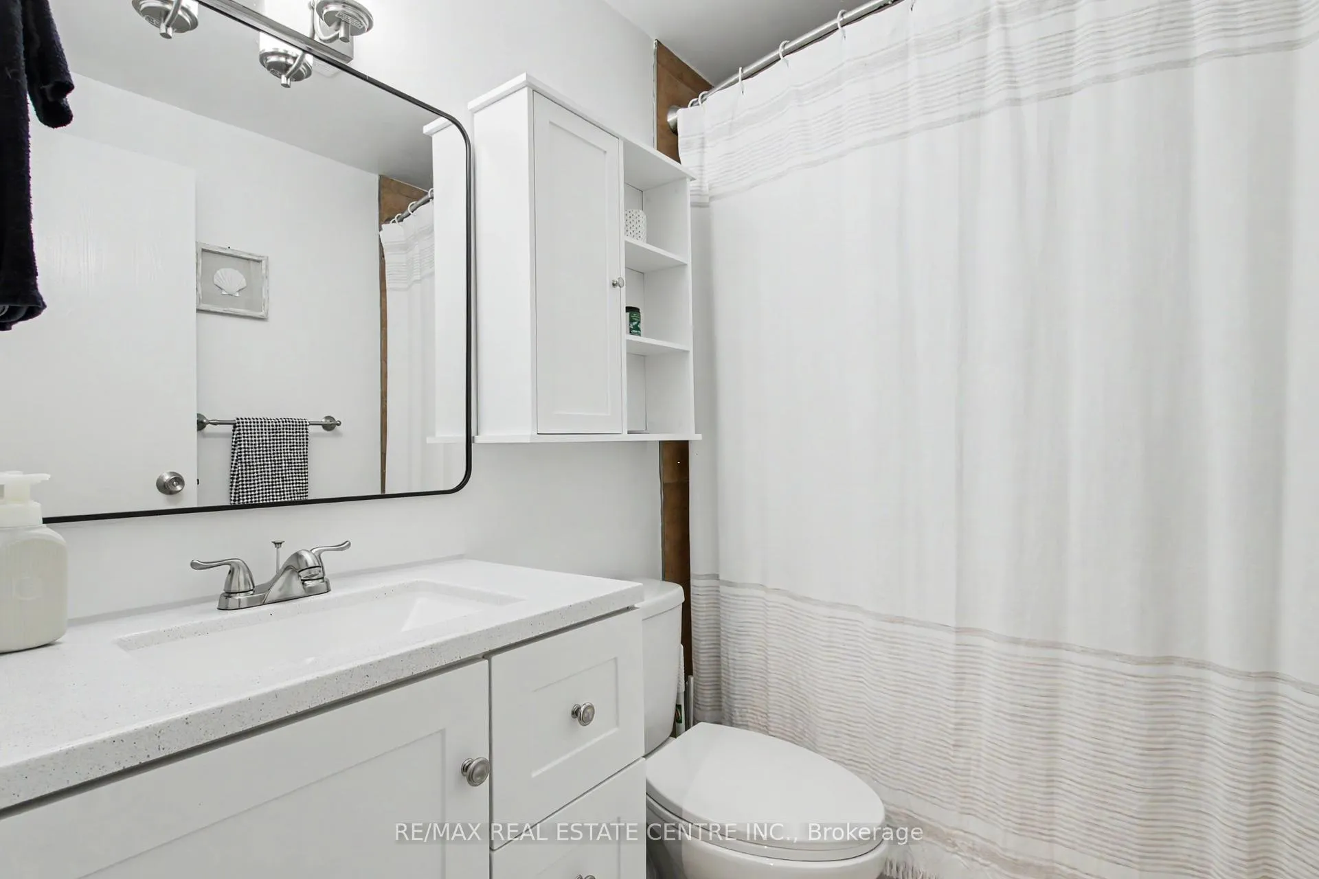 Photo 13 of Unit 105, 4 Avalon Place, Kitchener — HOMEH