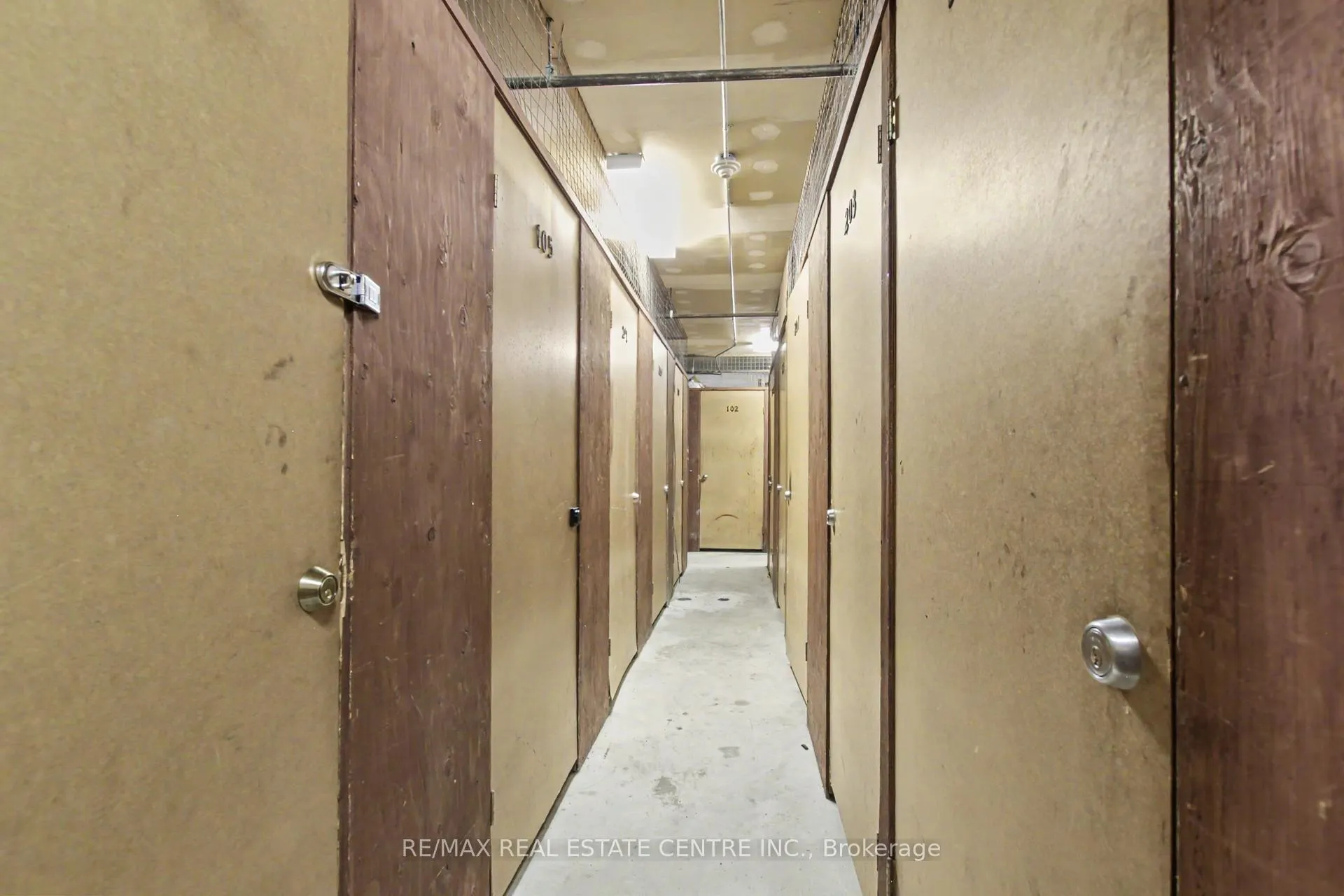 Photo 19 of Unit 105, 4 Avalon Place, Kitchener — HOMEH