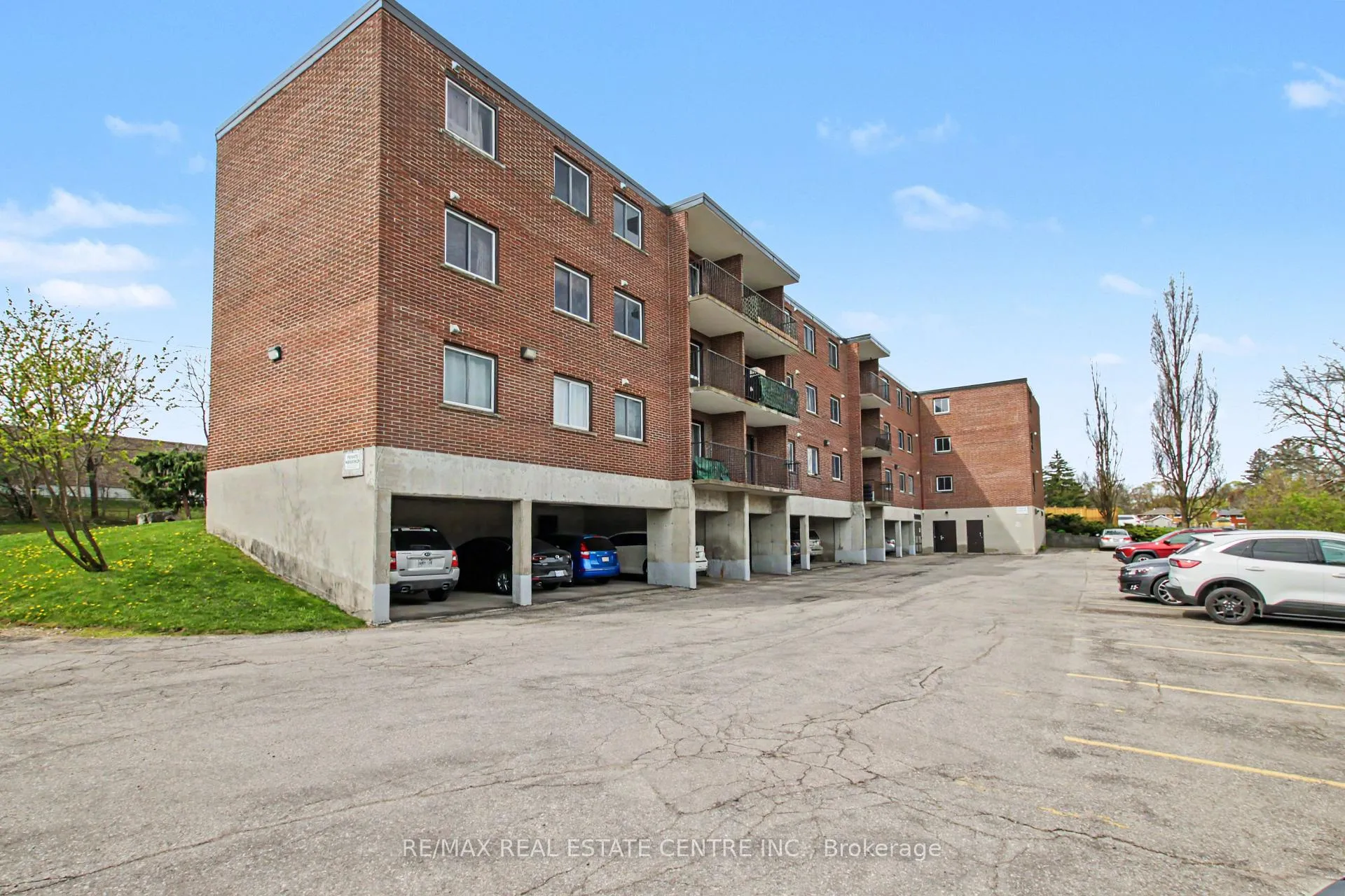 Photo 23 of Unit 105, 4 Avalon Place, Kitchener — HOMEH