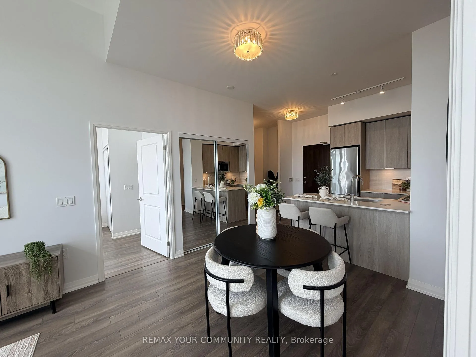 Photo 6 of Unit PH10, 99 Eagle Rock Way, Vaughan, Rural Vaughan — HOMEH