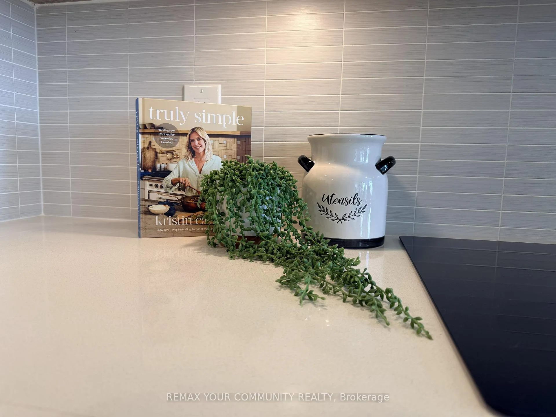 Photo 9 of Unit PH10, 99 Eagle Rock Way, Vaughan, Rural Vaughan — HOMEH
