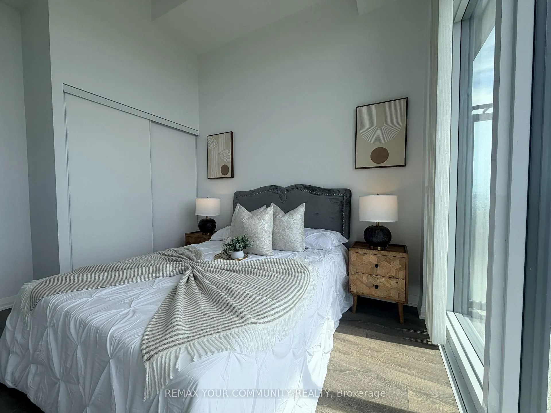 Photo 21 of Unit PH10, 99 Eagle Rock Way, Vaughan, Rural Vaughan — HOMEH