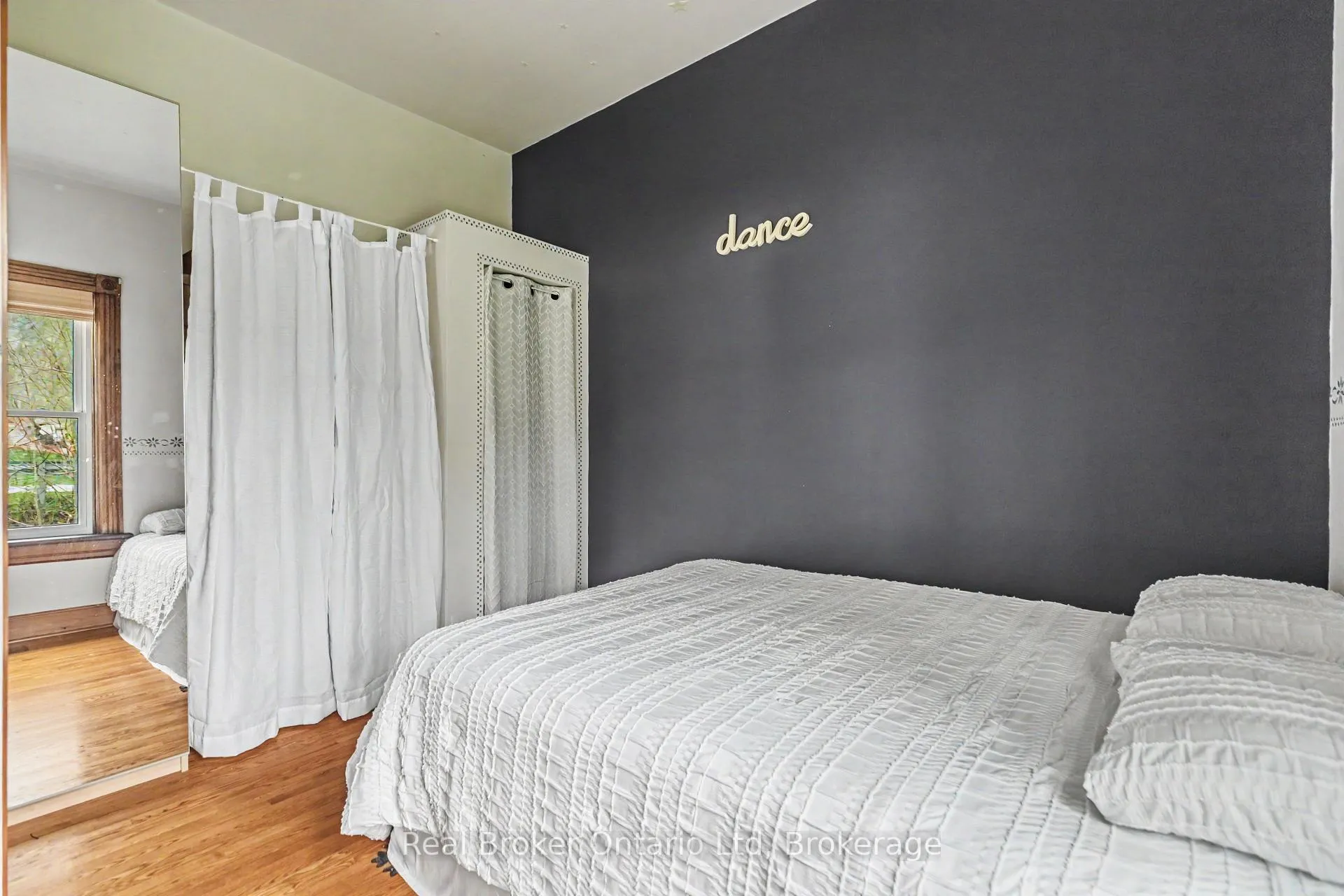 Photo 21 of 846 7th Avenue E, Owen Sound — HOMEH