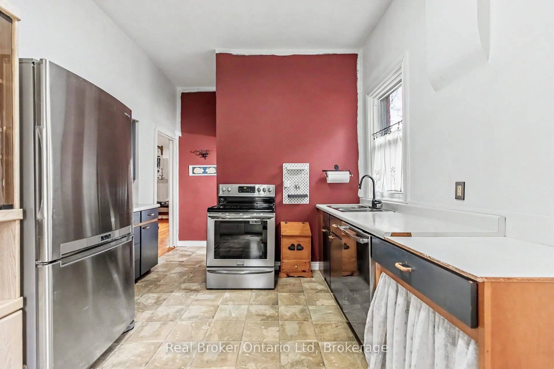 Photo 26 of 846 7th Avenue E, Owen Sound — HOMEH
