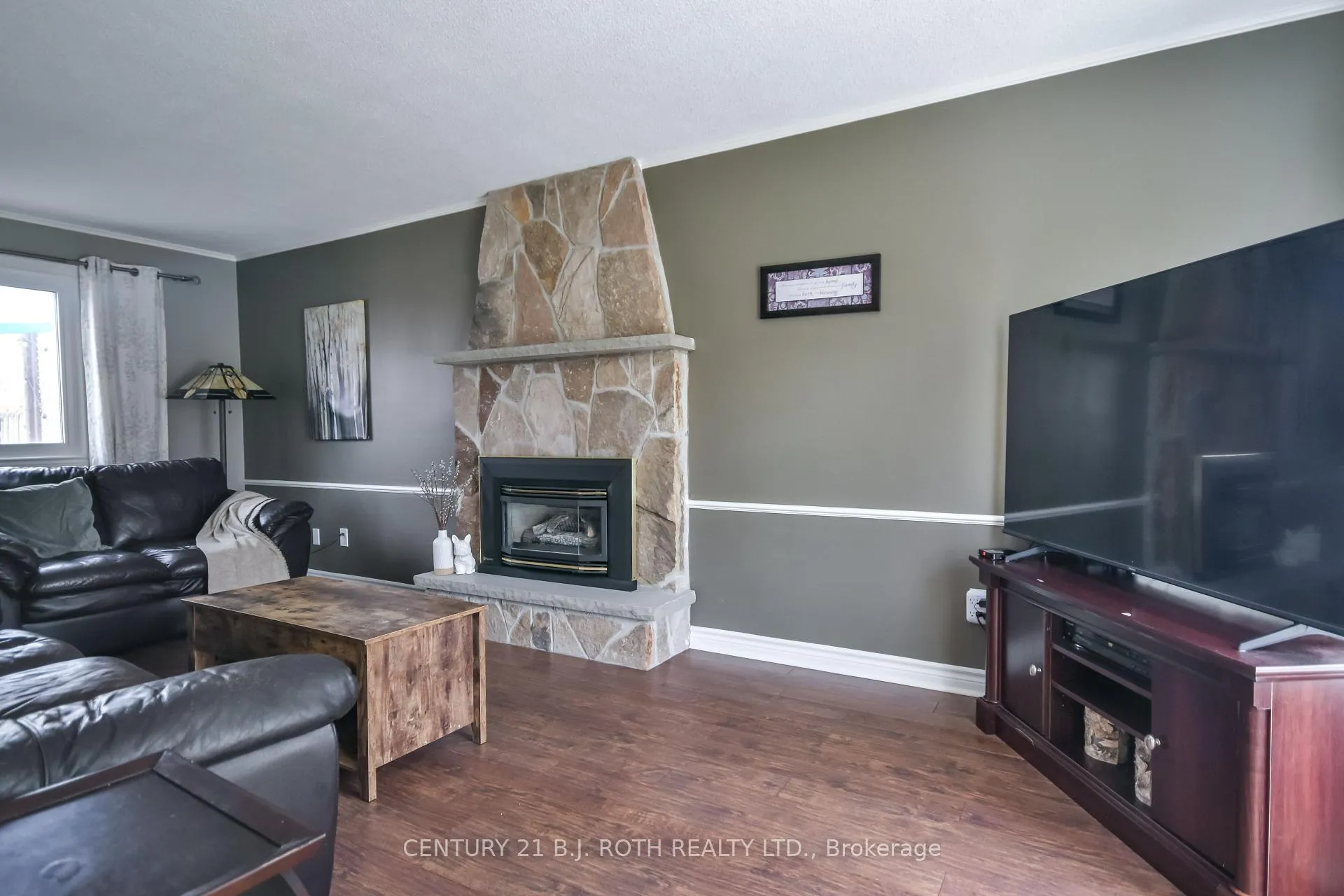 Photo 7 of 11 Pepler Place, Barrie, Sunnidale — HOMEH