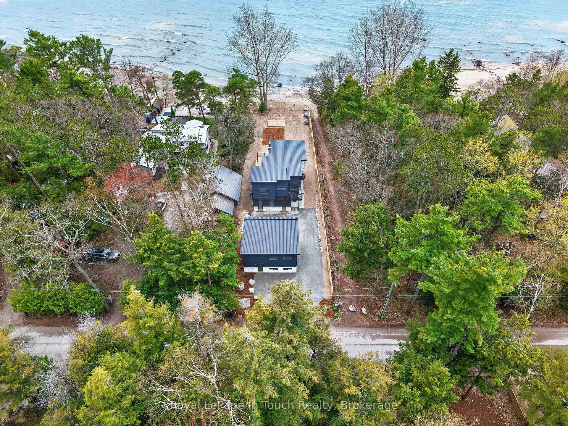 Photo 2 of 160 Tiny Beaches Road N, Tiny, Rural Tiny — HOMEH