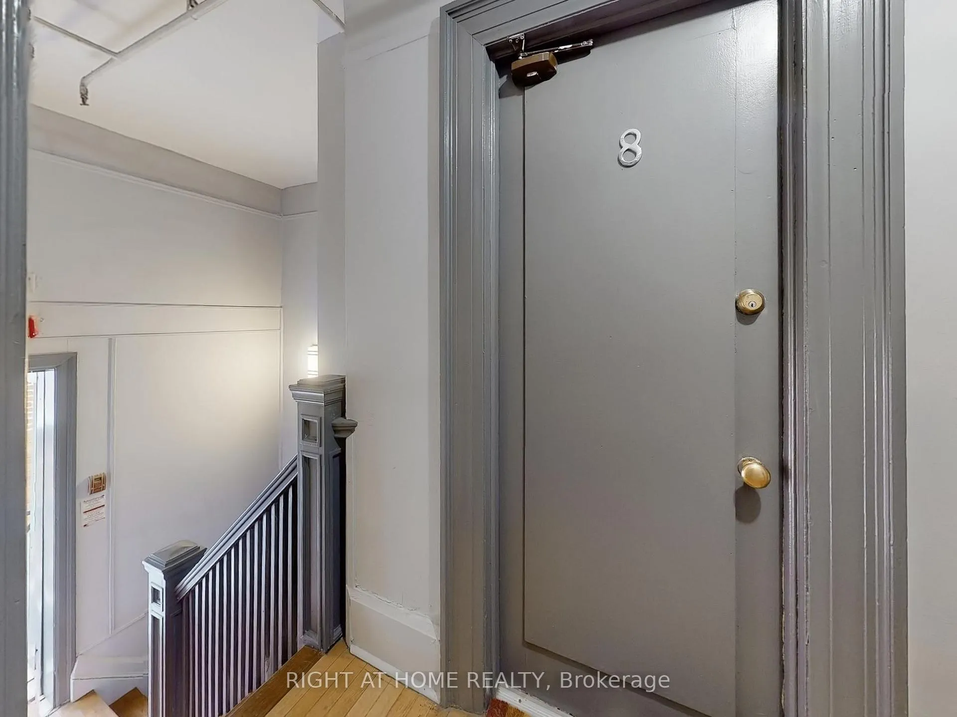 Photo 8 of 32 High Park Boulevard, Toronto, High Park-Swansea — HOMEH