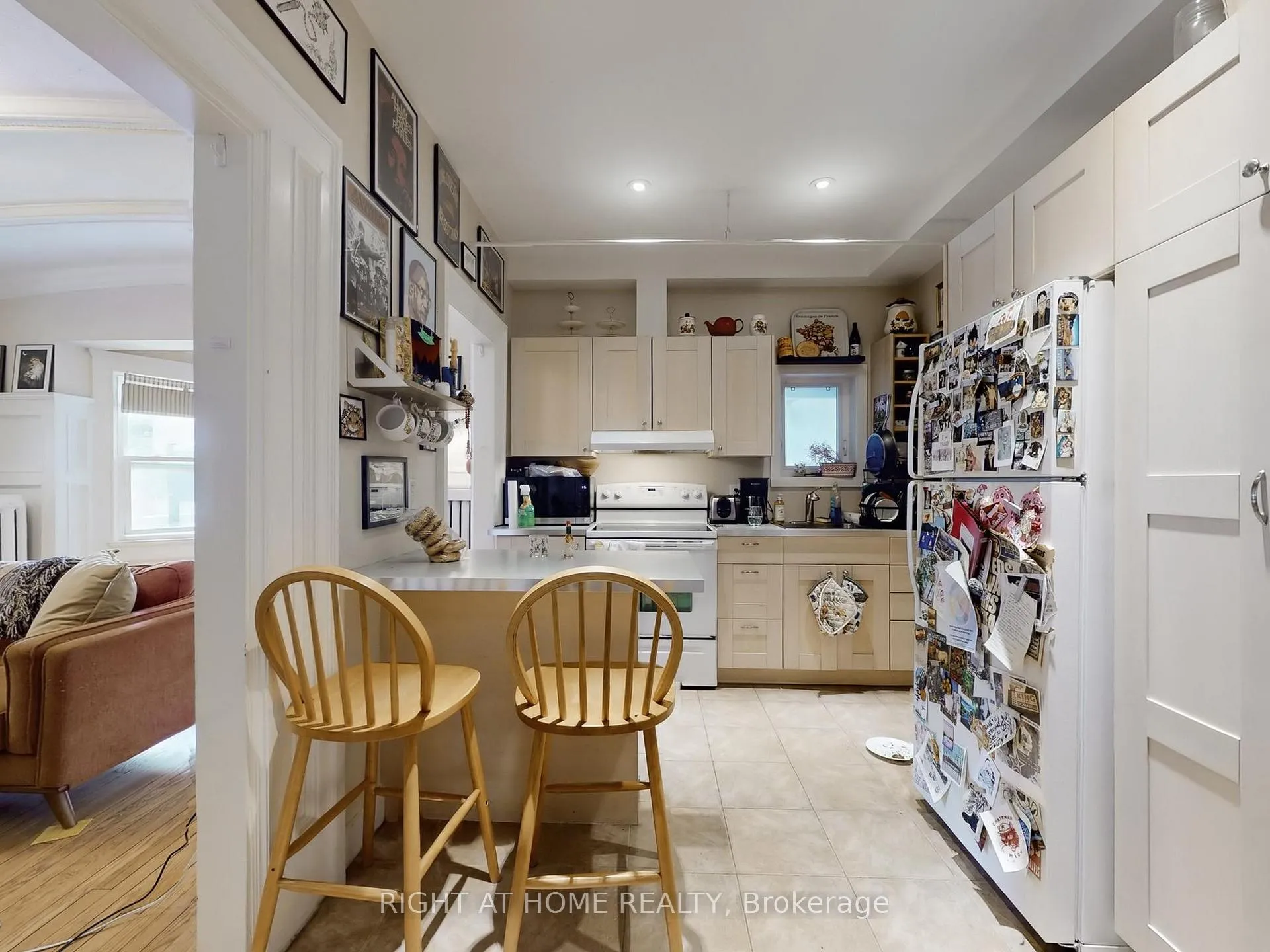 Photo 14 of 32 High Park Boulevard, Toronto, High Park-Swansea — HOMEH
