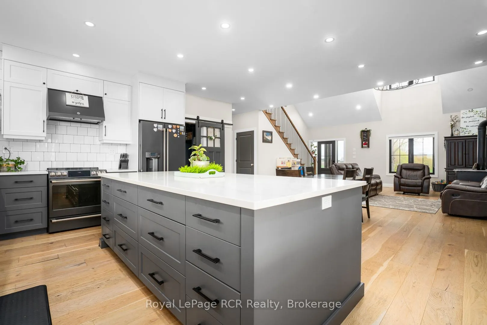 Photo 19 of 45472 Creamery Road, Howick — HOMEH