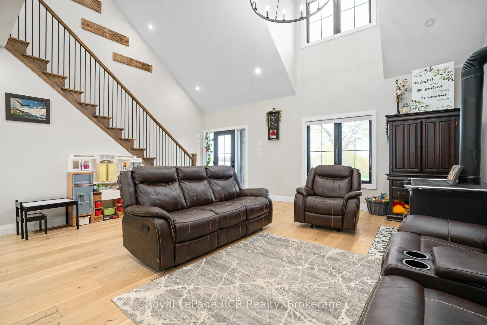 Photo 27 of 45472 Creamery Road, Howick — HOMEH