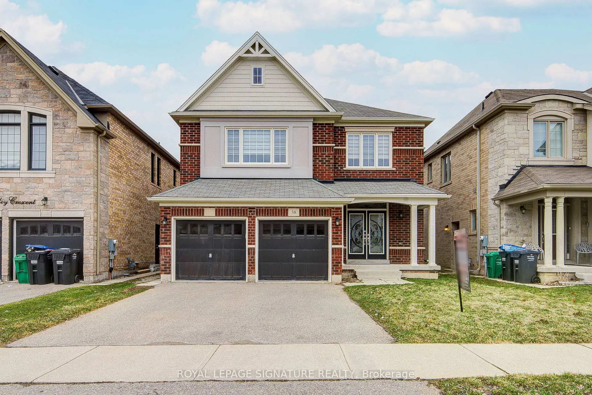 Photo 2 of 38 Elwin Road, Brampton, Credit Valley — HOMEH