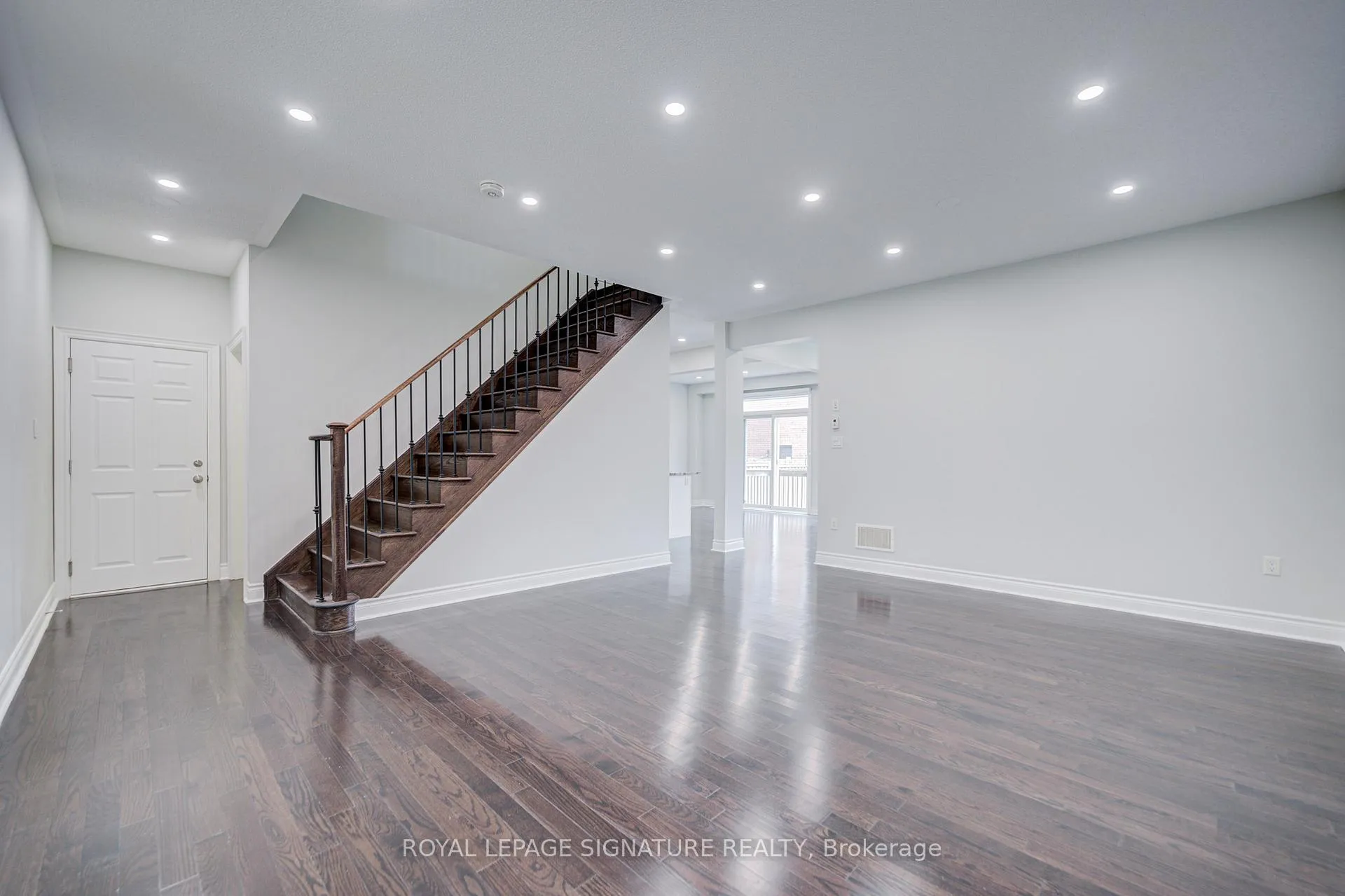 Photo 8 of 38 Elwin Road, Brampton, Credit Valley — HOMEH