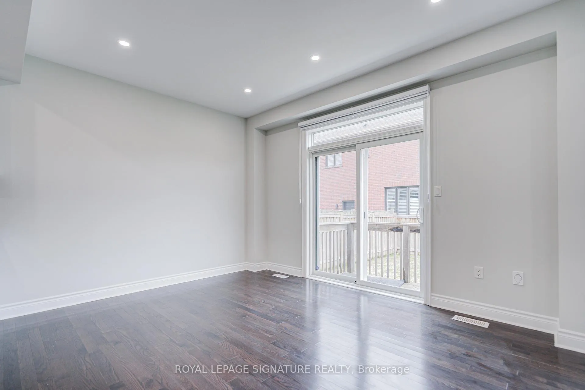 Photo 17 of 38 Elwin Road, Brampton, Credit Valley — HOMEH