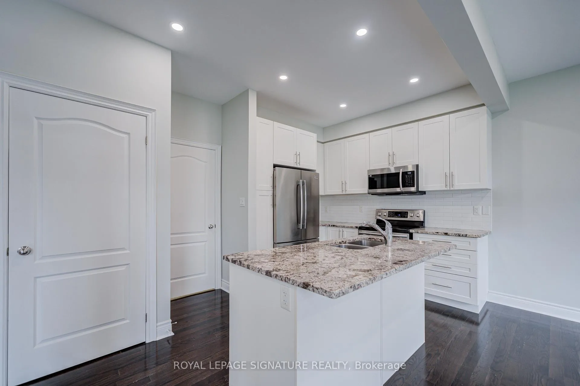 Photo 21 of 38 Elwin Road, Brampton, Credit Valley — HOMEH