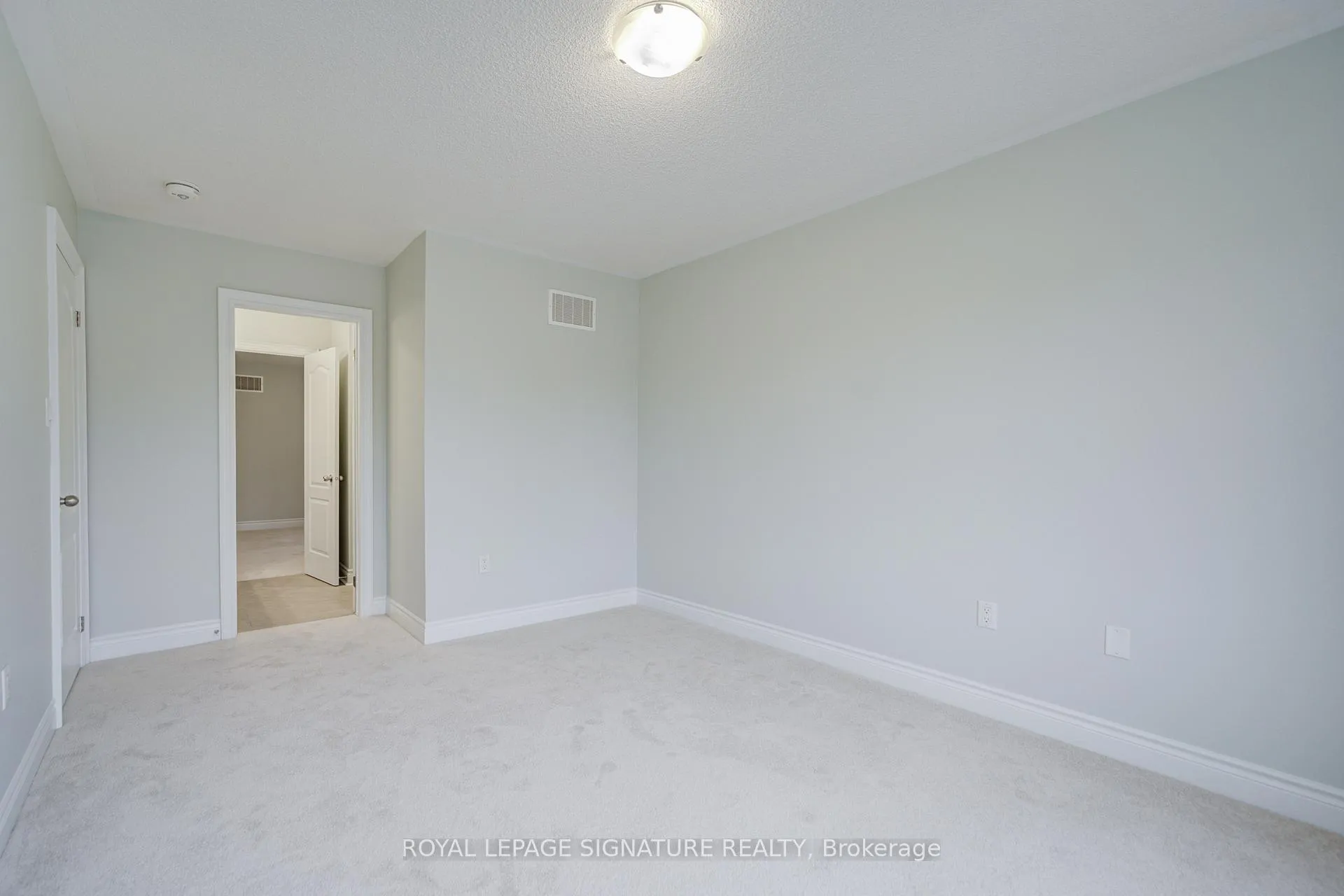 Photo 32 of 38 Elwin Road, Brampton, Credit Valley — HOMEH