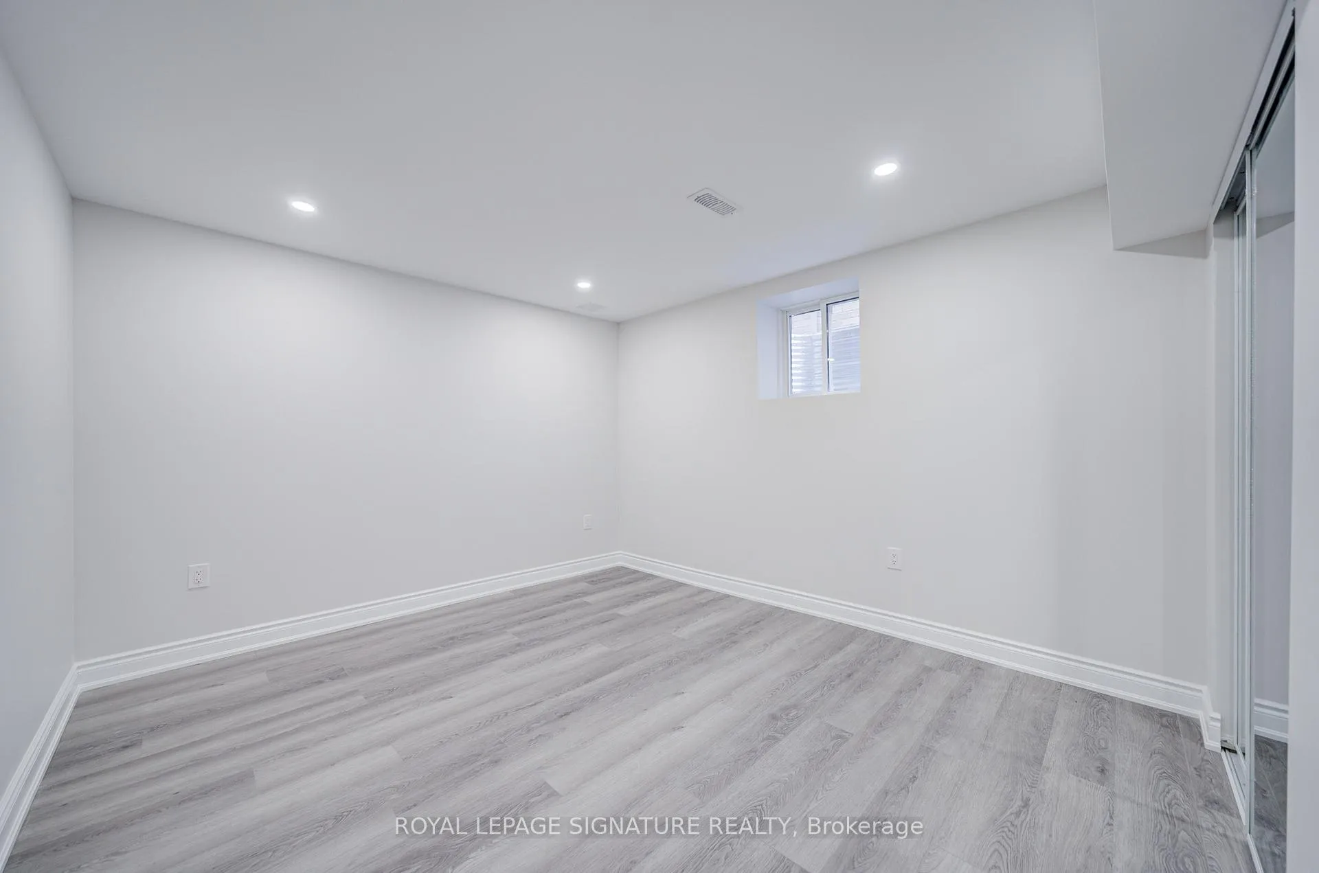 Photo 47 of 38 Elwin Road, Brampton, Credit Valley — HOMEH