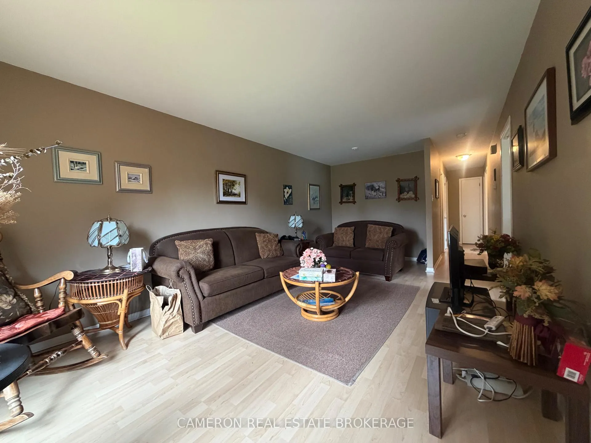 Photo 2 of 1813 Elgin Street, Cornwall — HOMEH