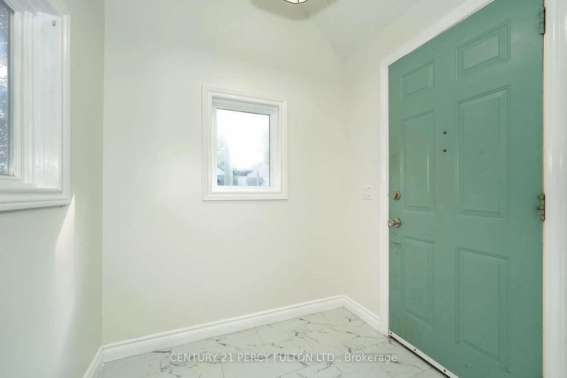 Photo 6 of 34 Mcdonald Avenue, Scarborough, Oakridge — HOMEH