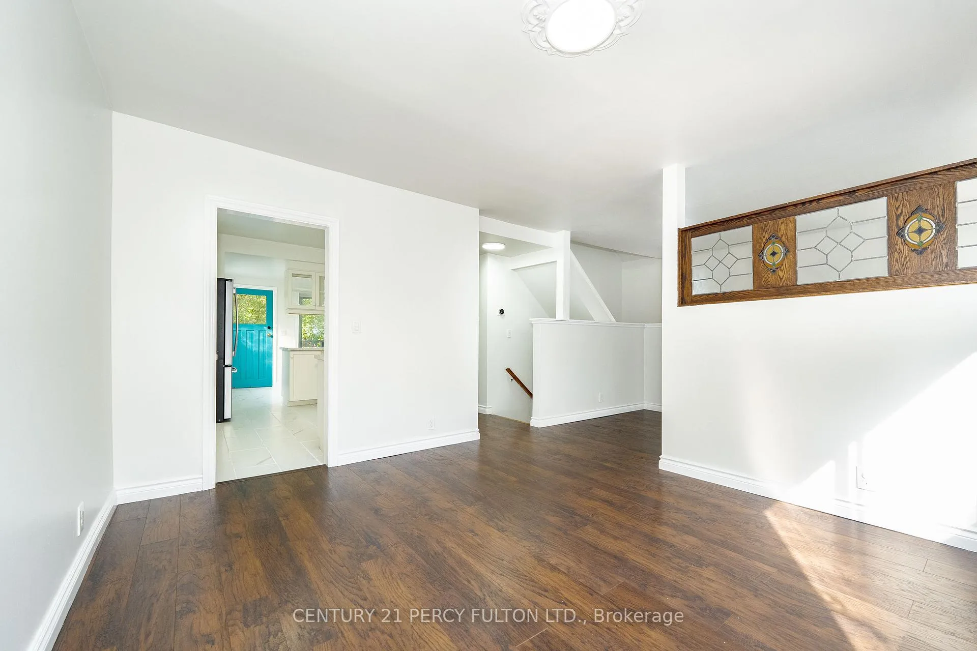 Photo 12 of 34 Mcdonald Avenue, Scarborough, Oakridge — HOMEH