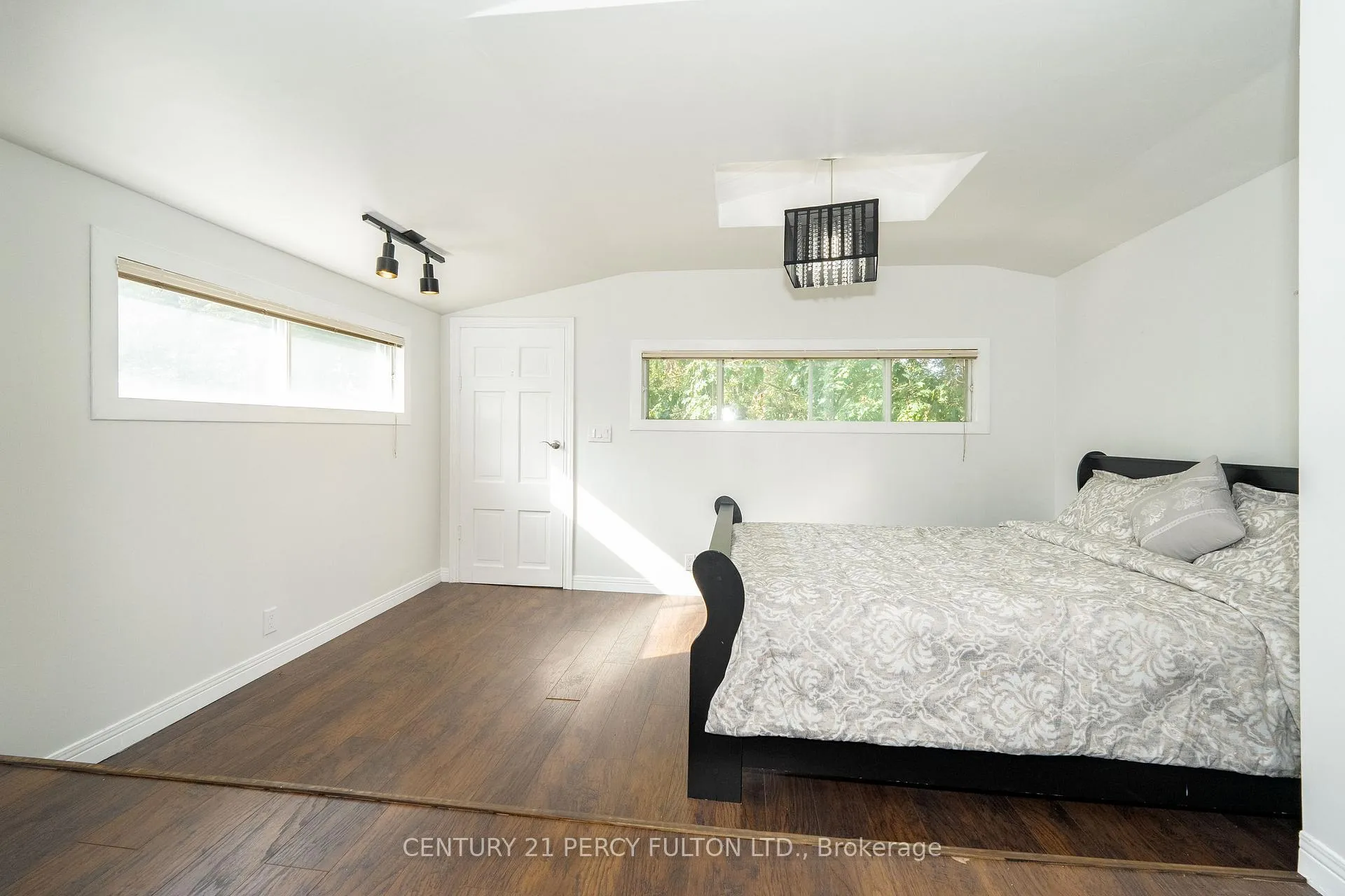 Photo 26 of 34 Mcdonald Avenue, Scarborough, Oakridge — HOMEH