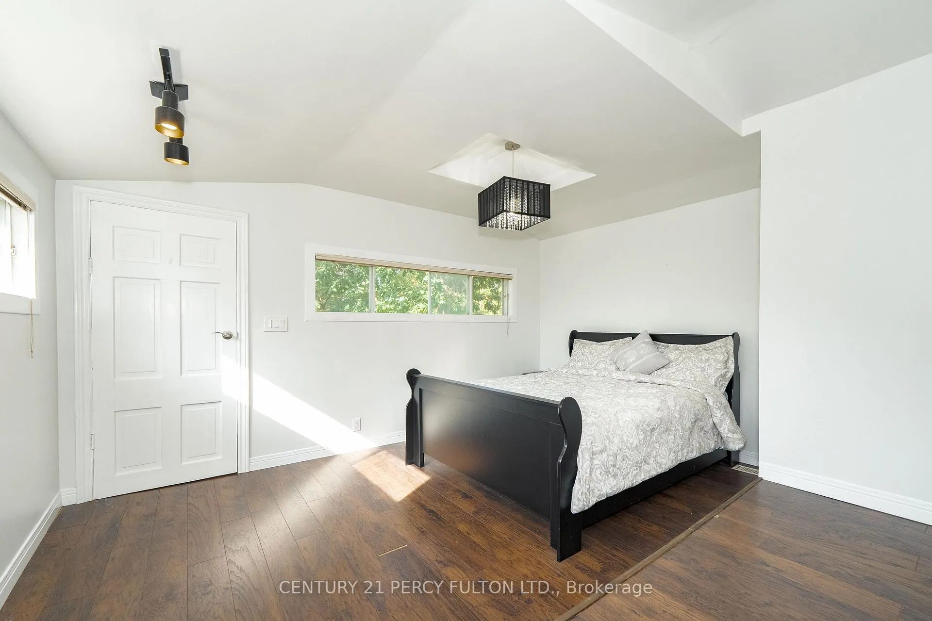 Photo 27 of 34 Mcdonald Avenue, Scarborough, Oakridge — HOMEH