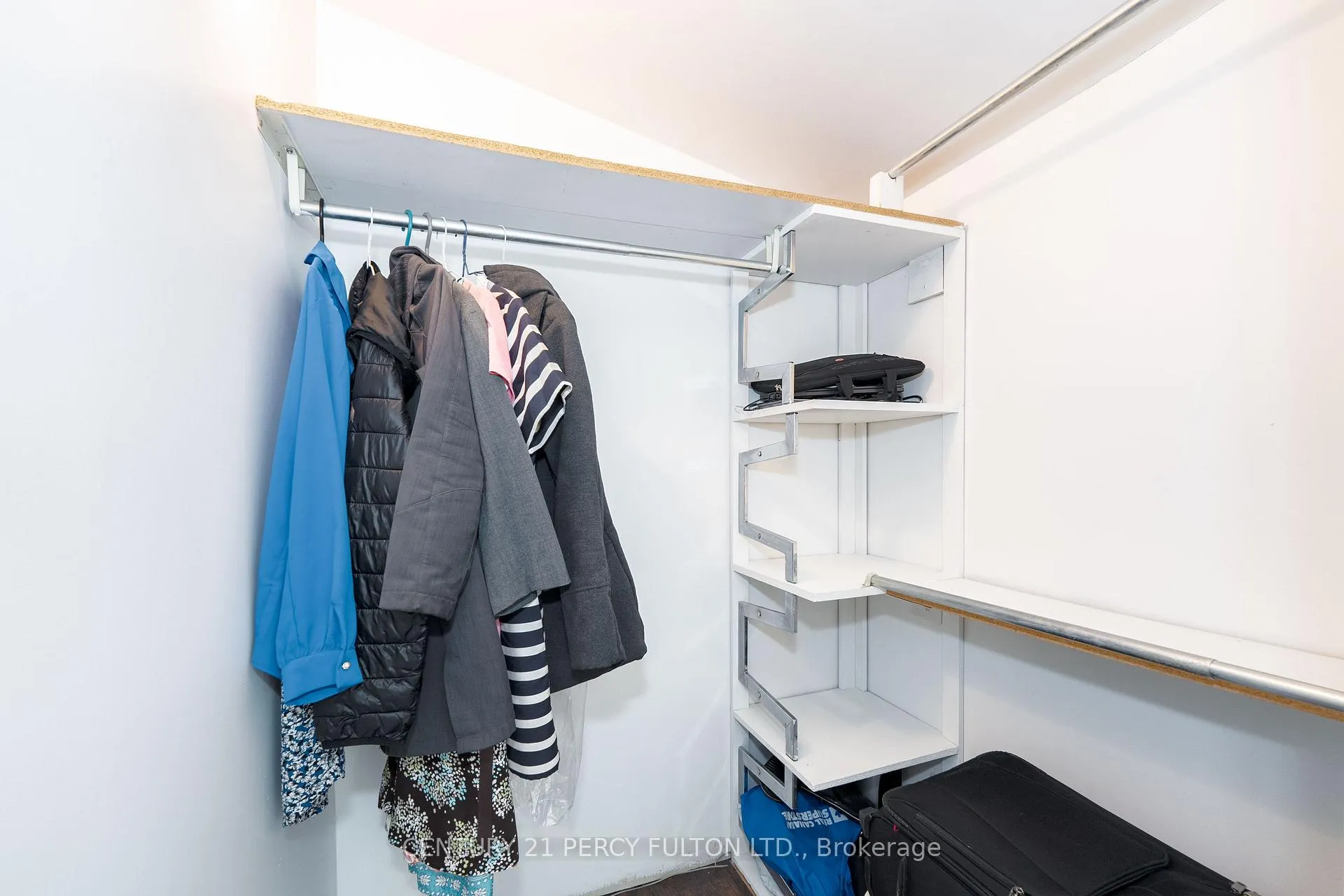 Photo 29 of 34 Mcdonald Avenue, Scarborough, Oakridge — HOMEH