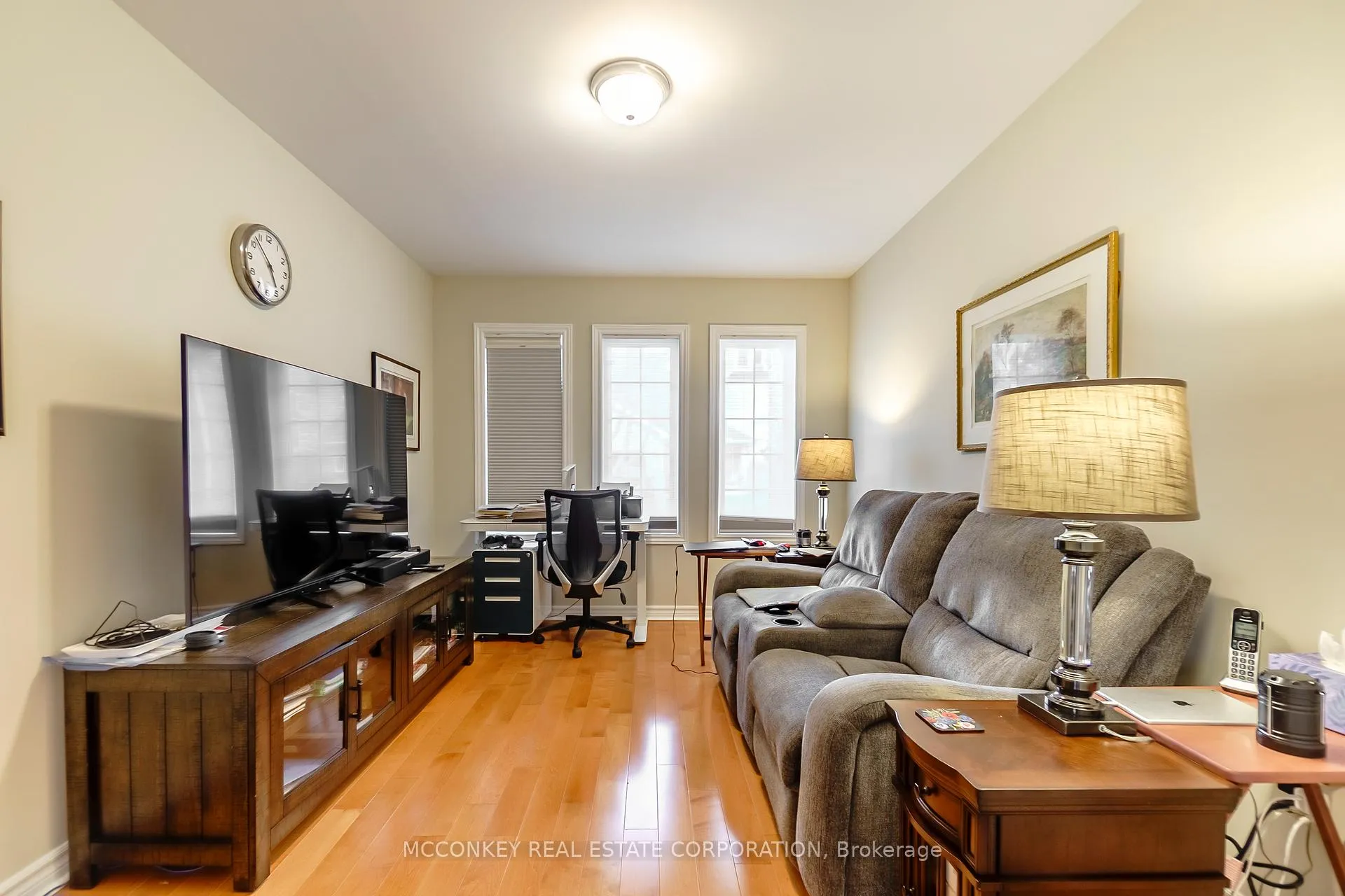 Photo 20 of 25 Village Crescent, Peterborough, Otonabee Ward 1 — HOMEH