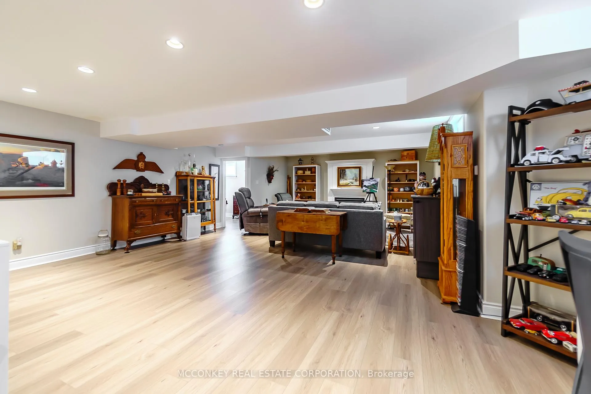 Photo 32 of 25 Village Crescent, Peterborough, Otonabee Ward 1 — HOMEH