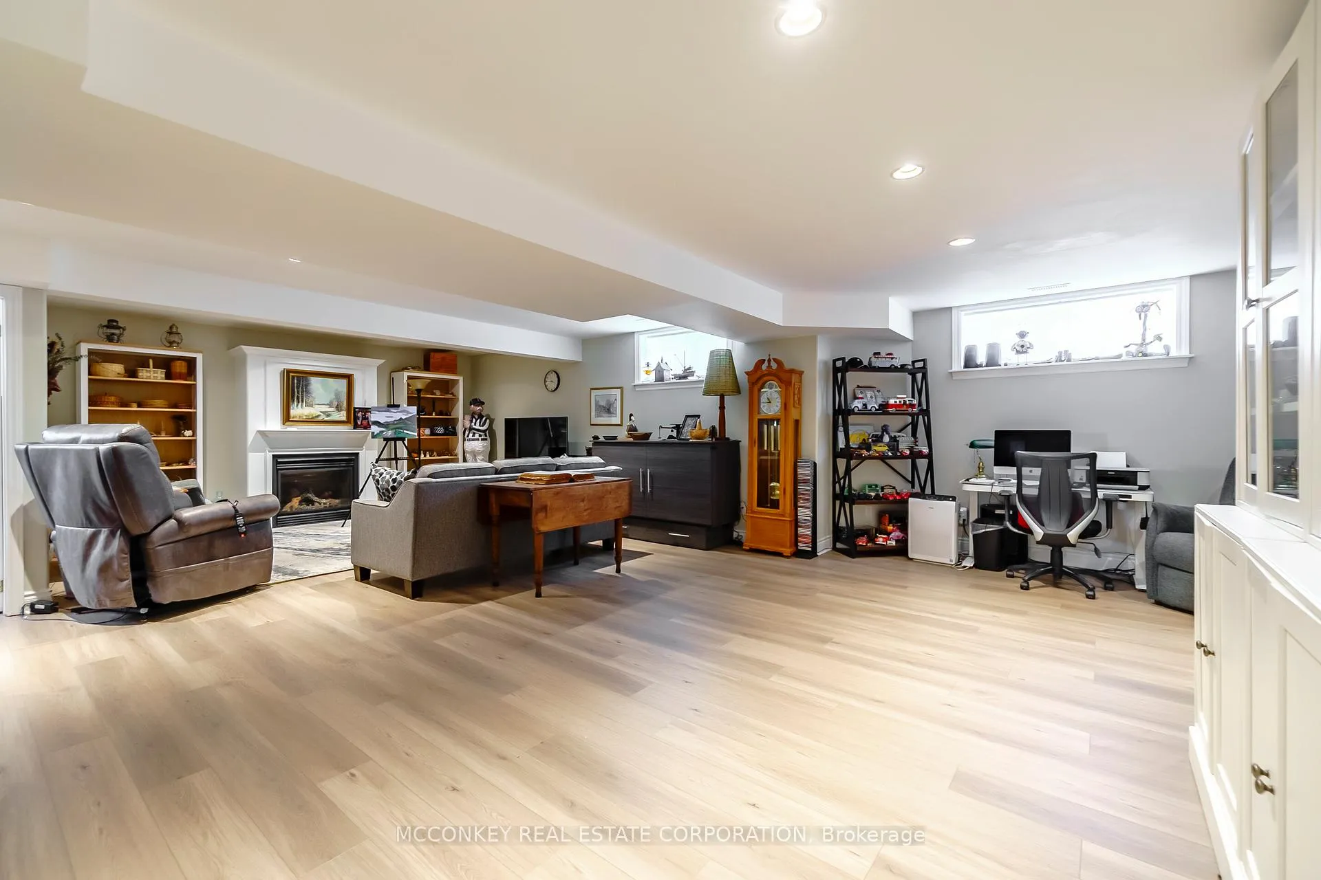 Photo 33 of 25 Village Crescent, Peterborough, Otonabee Ward 1 — HOMEH