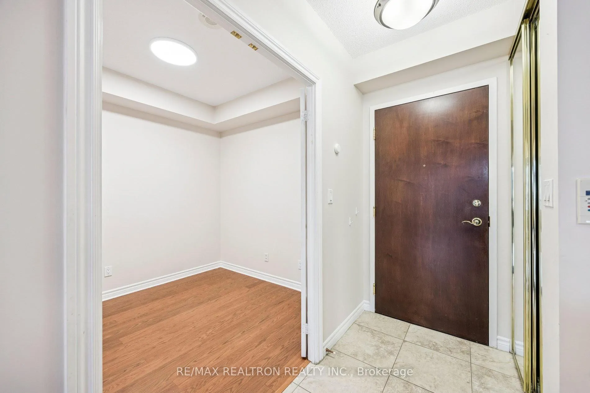 Photo 30 of Unit 302, 88 Promenade Circle, Vaughan, Brownridge — HOMEH