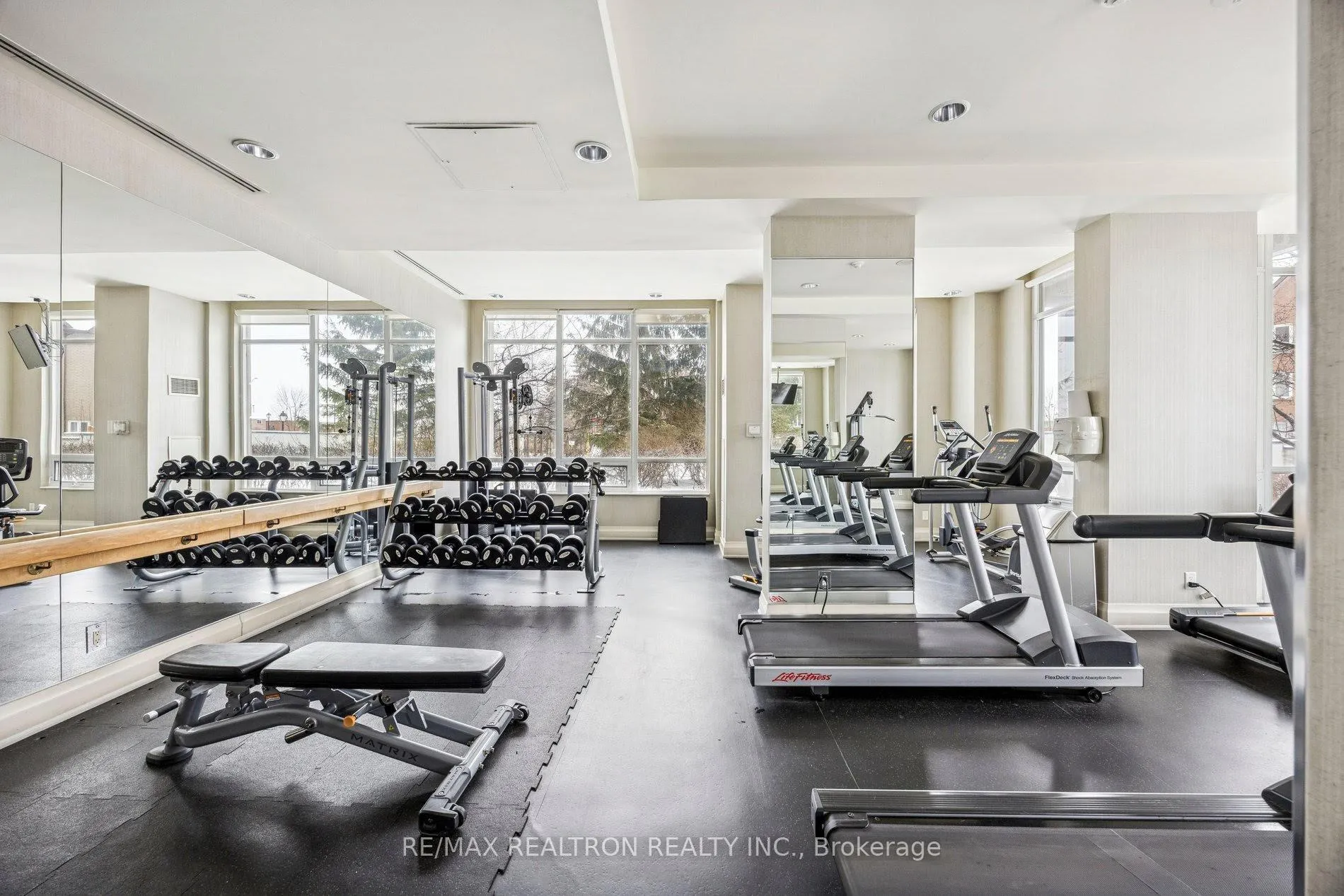 Photo 38 of Unit 302, 88 Promenade Circle, Vaughan, Brownridge — HOMEH